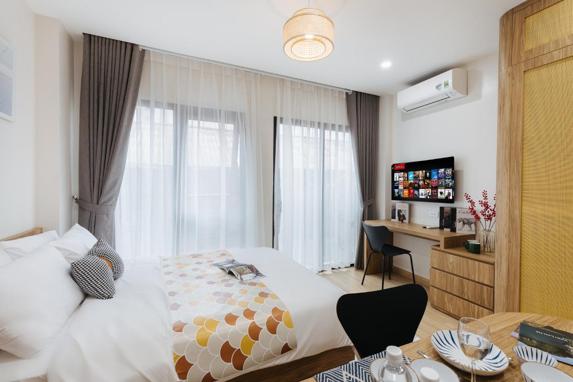 Myrcella Urban Hanoi