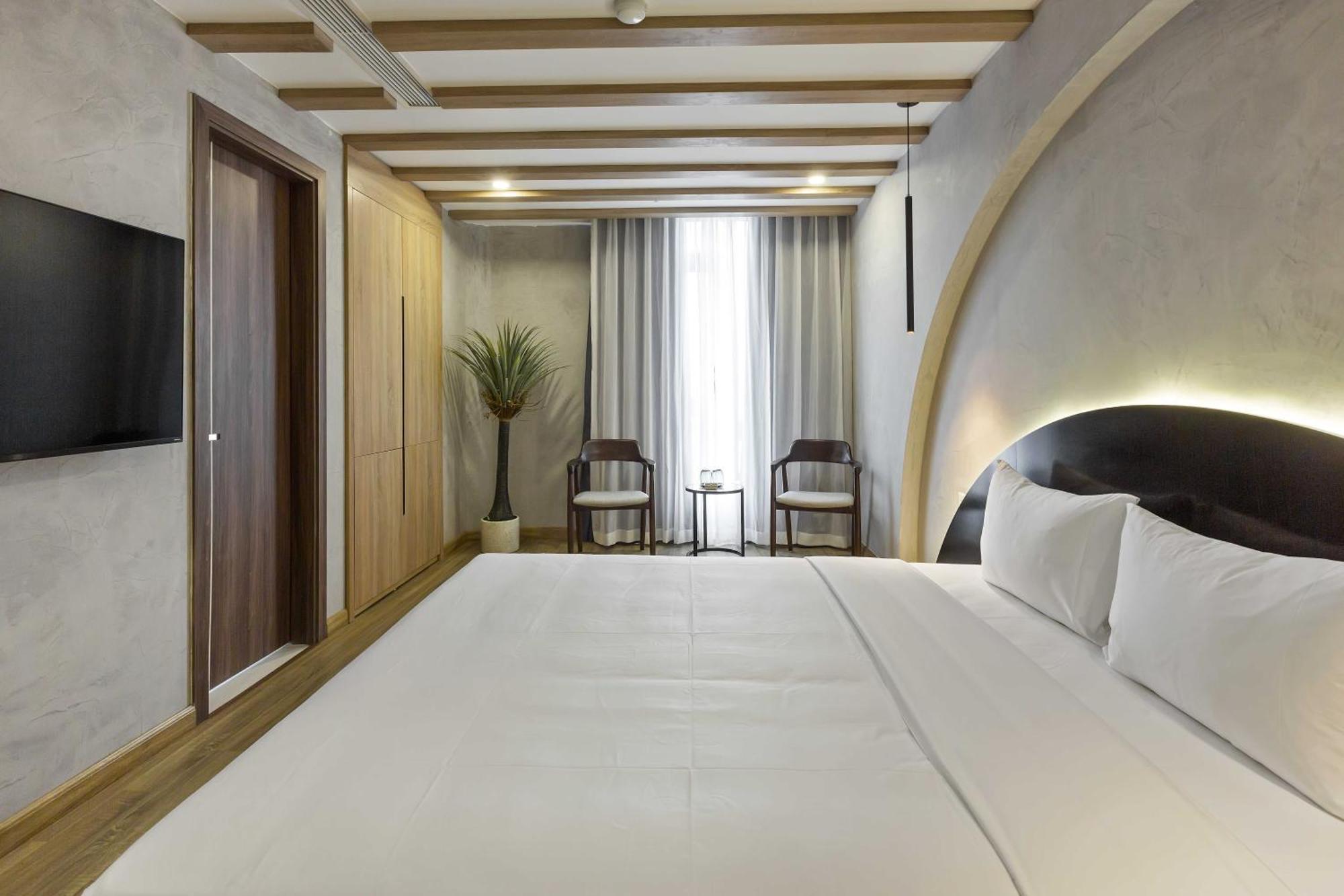 Jacayl Tcg Hotel *