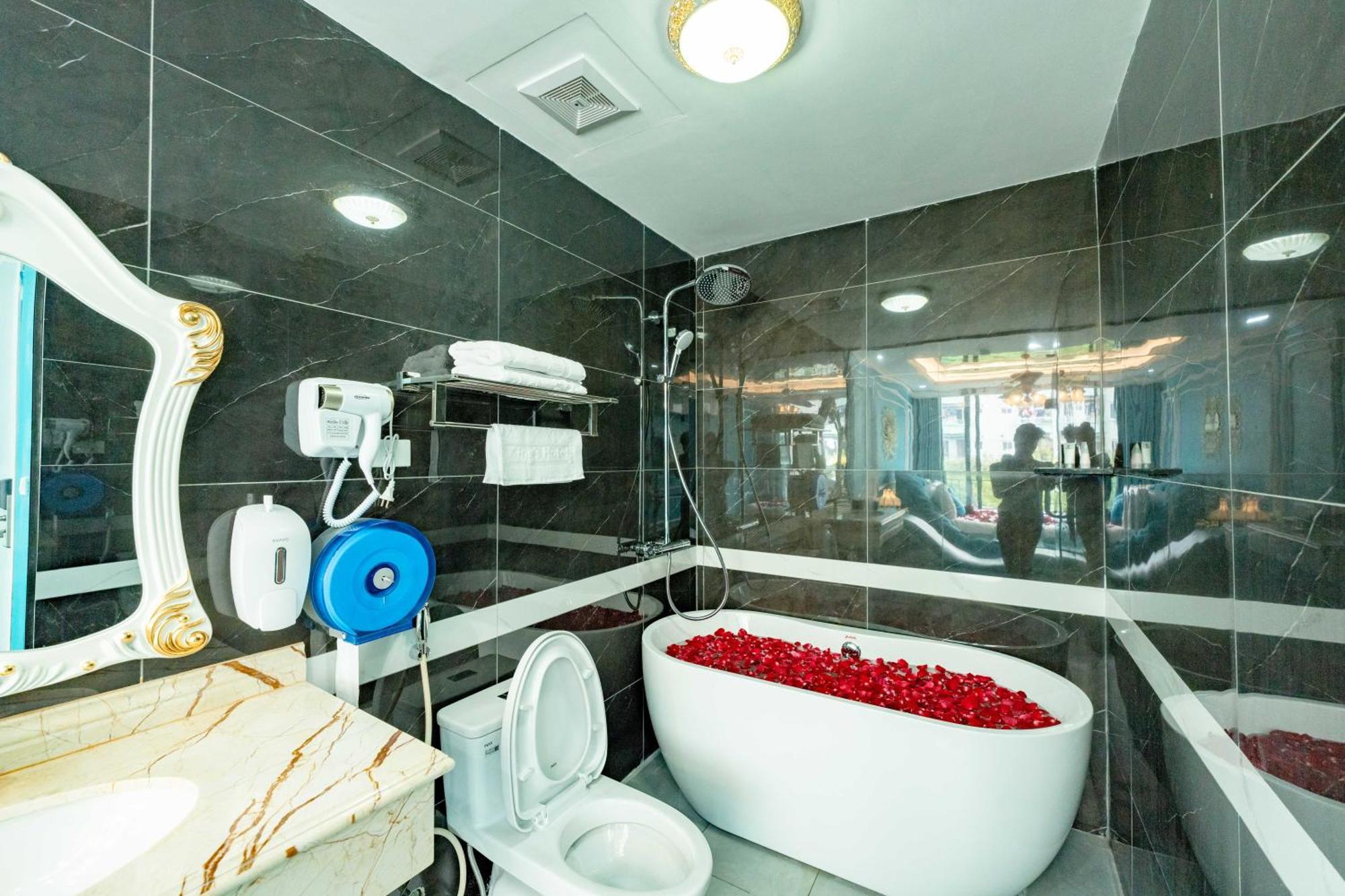 Hotel King's Linh Dam 2