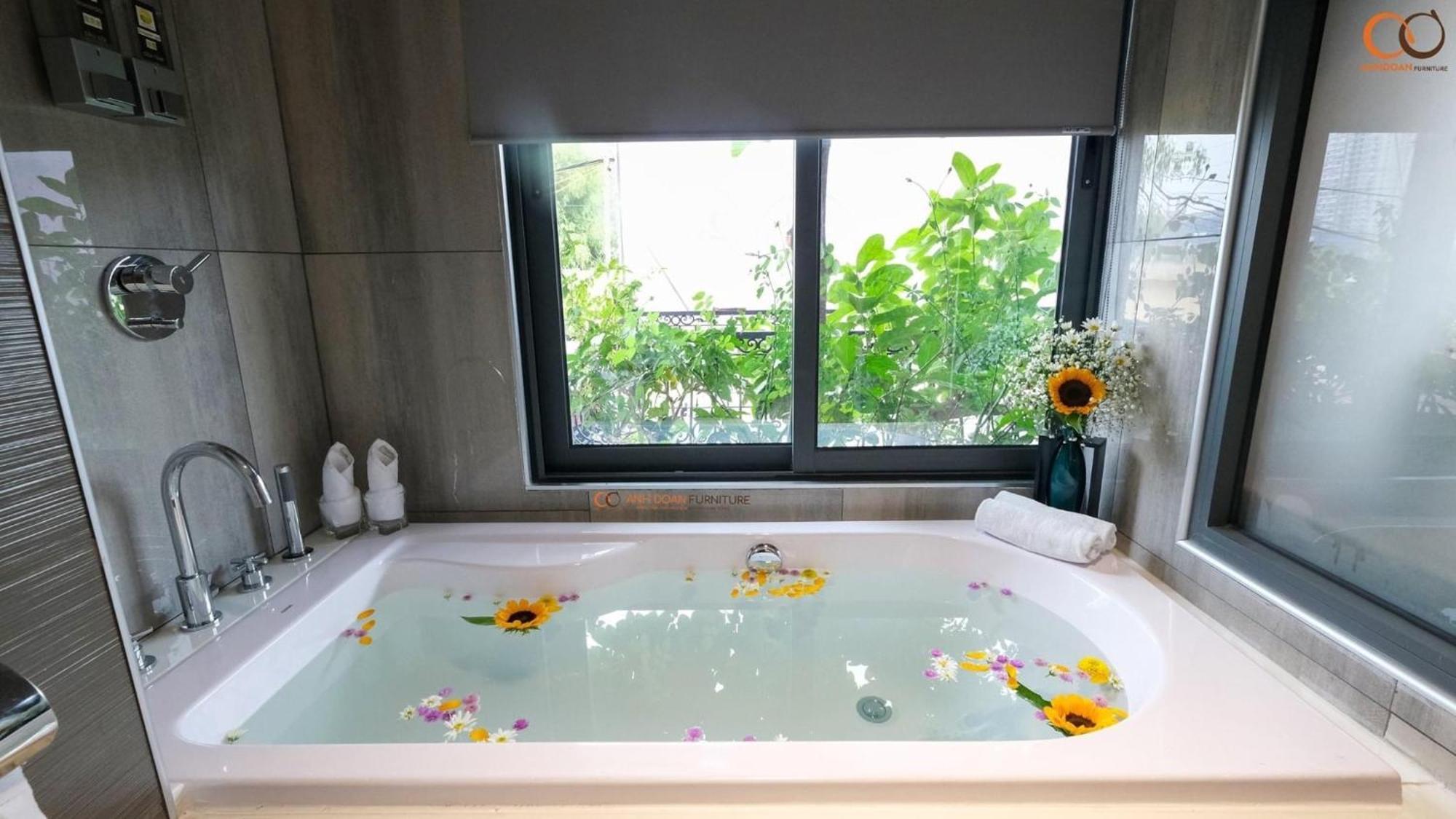 Hotel Oriana & 3*