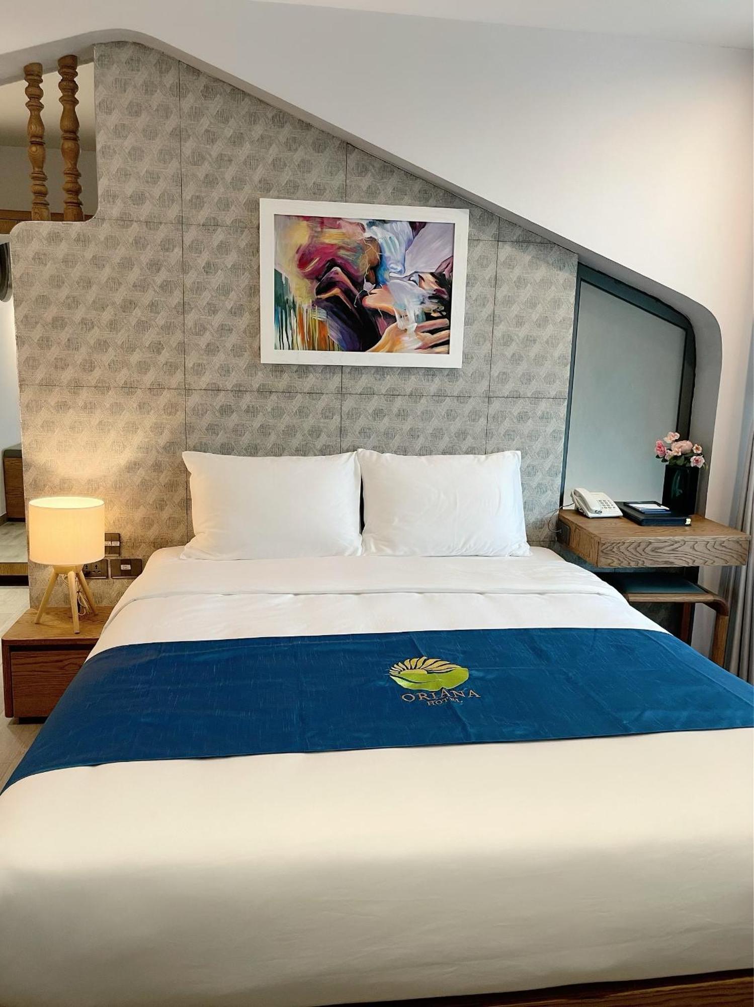 Oriana & Hotel 3*