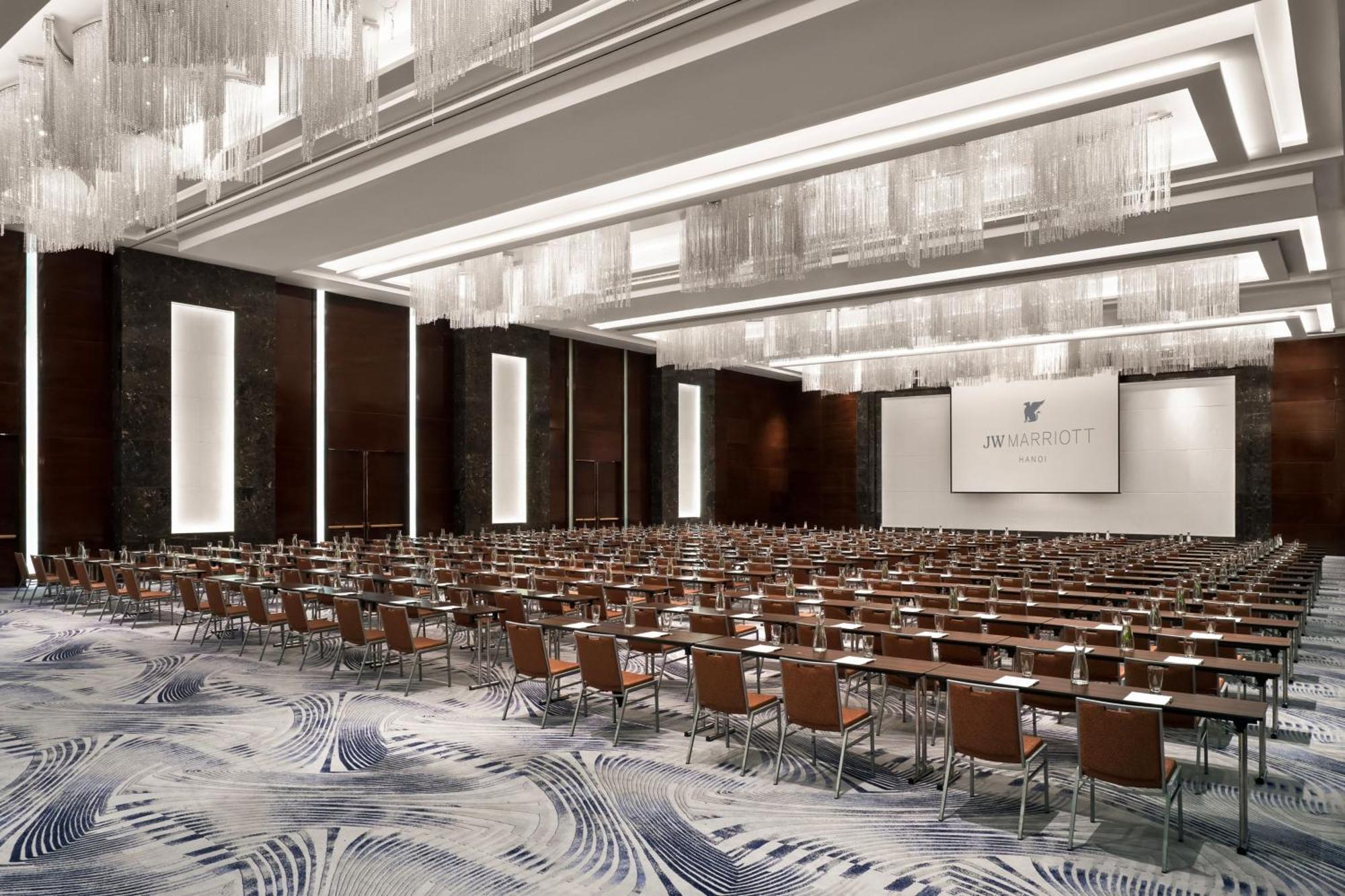 Jw Marriott Hotel 5*