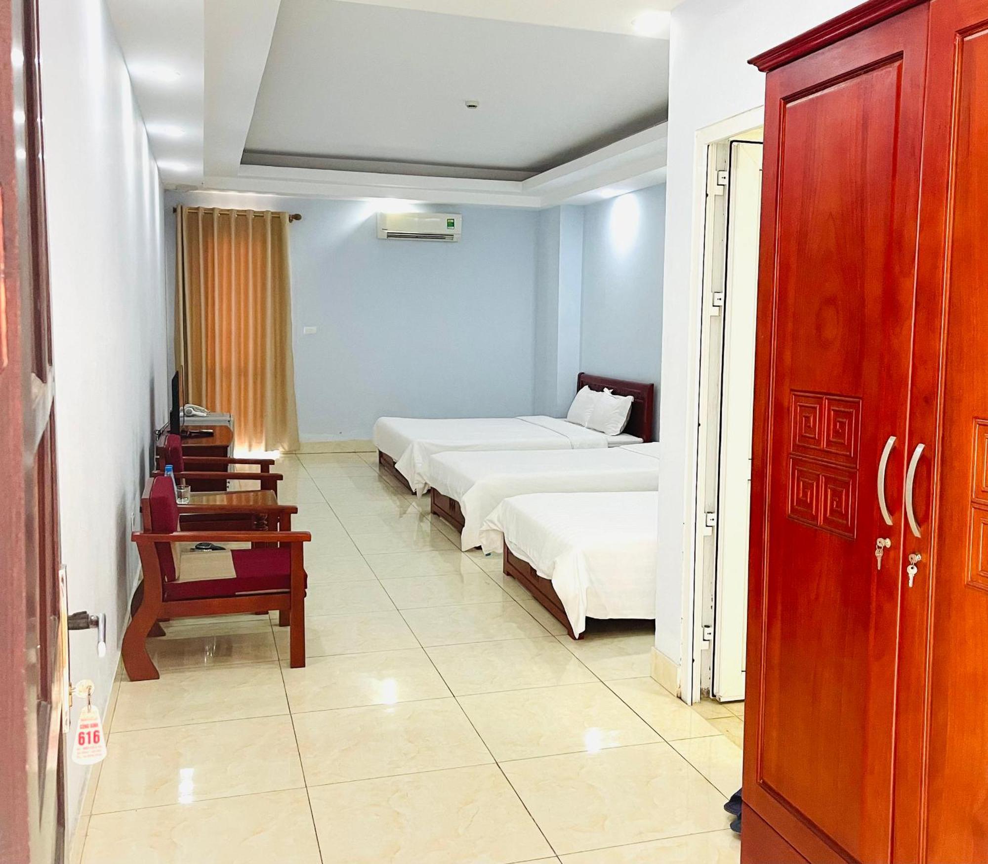 Bach Duong Hotel *
