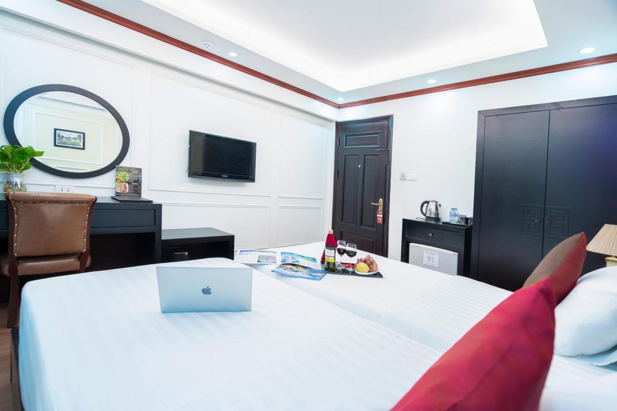 Paradise & Travel 4* Hanoi