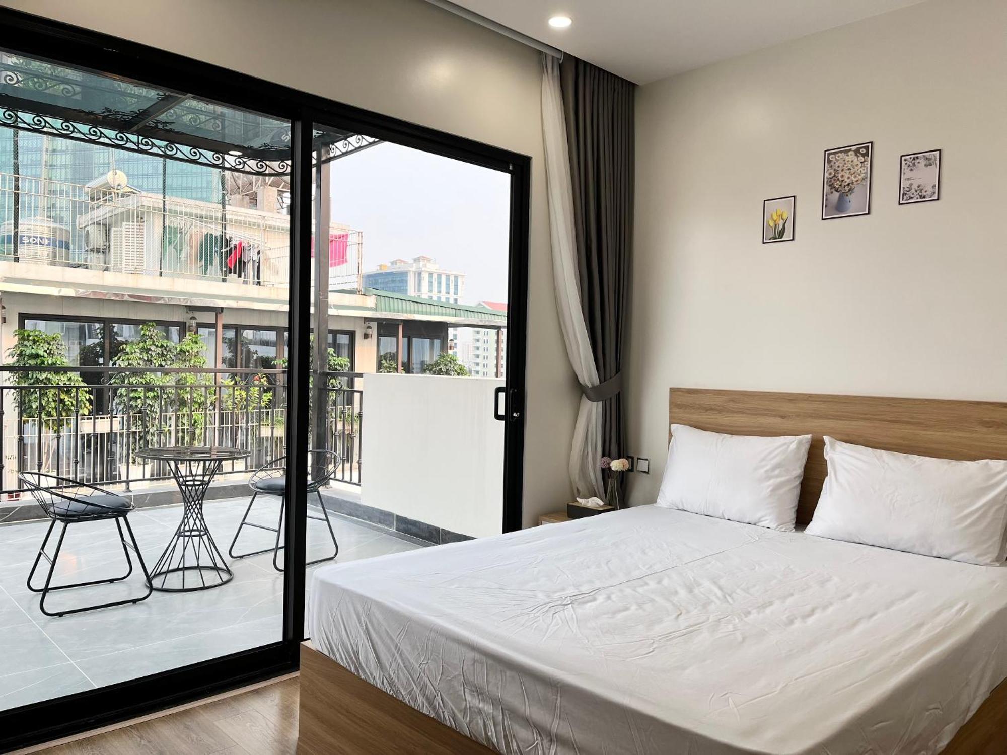 Apartment 22housing Luxury 81 Linh Lang Hanoi