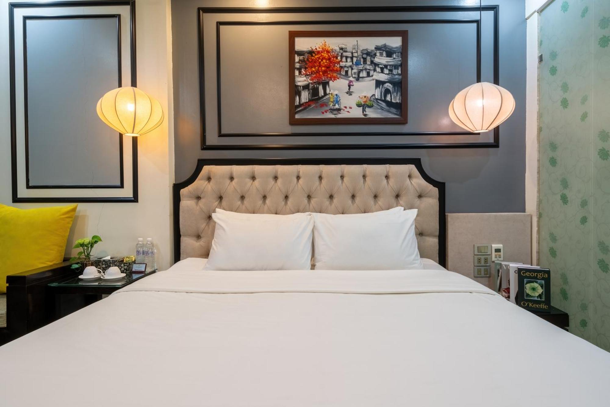 Hotel Bella Premier & Rooftop Skybar