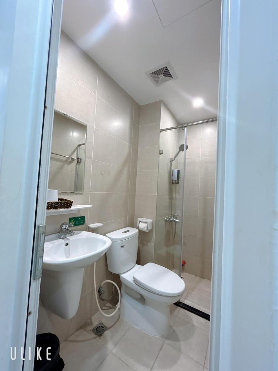 Free Airport Pick-up Flc Pham Hung 2br Apartment Hanoi