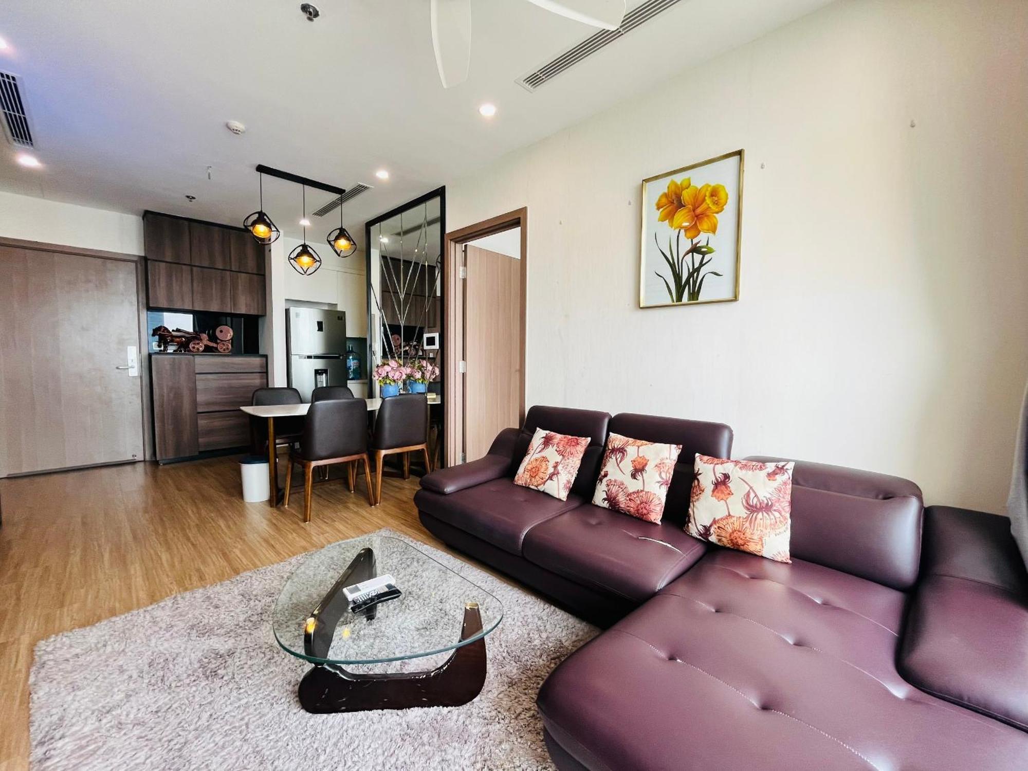 Apartment Vinhomes Sky - Feria Homes *