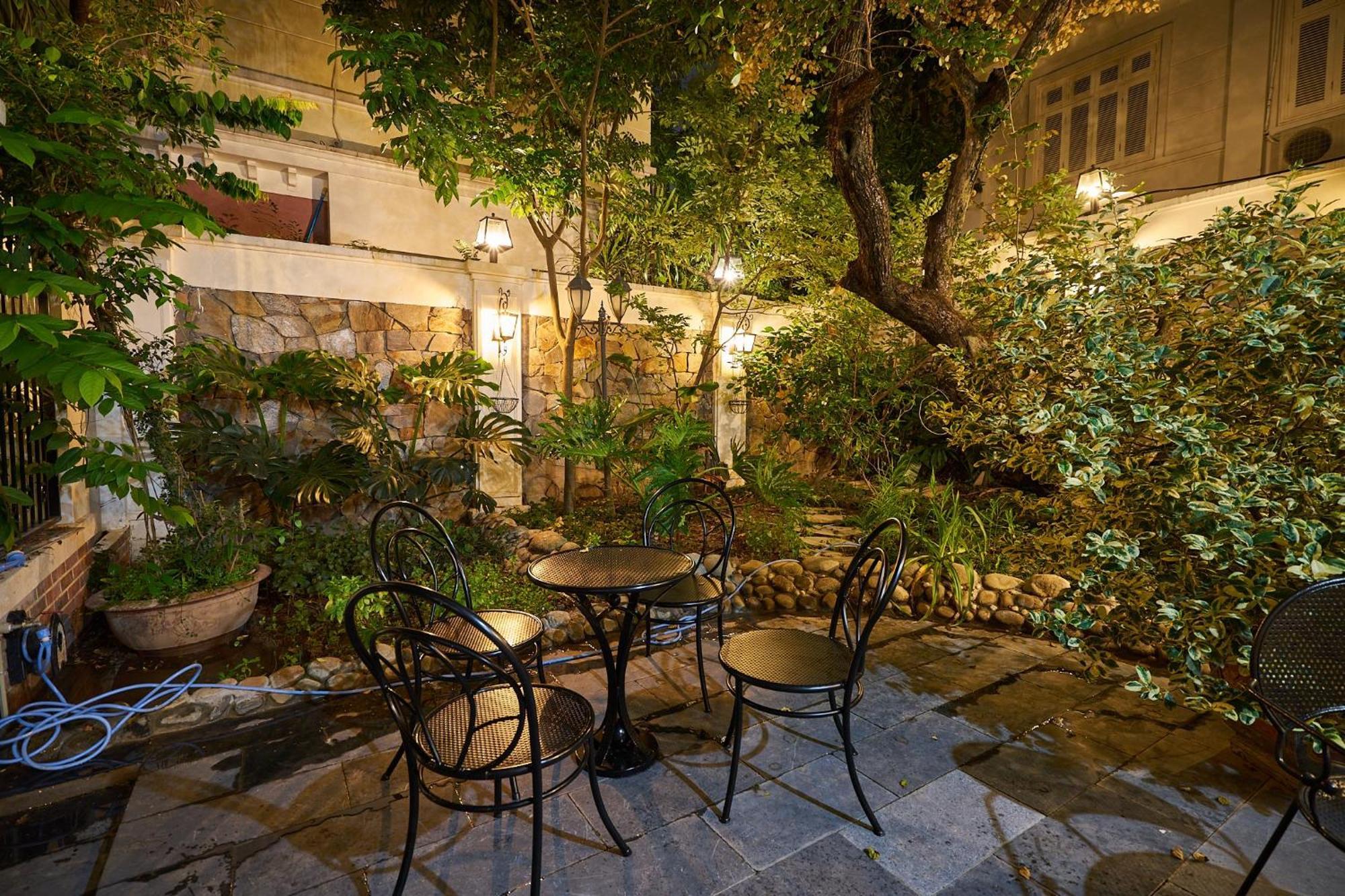 Charming Luxury With Outdoor And Garden 4 Bedrooms Hanói