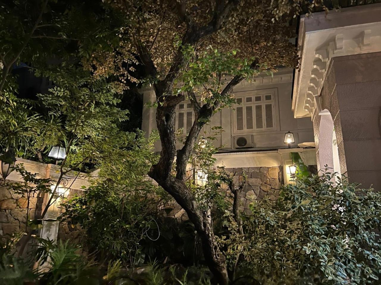 Charming Luxury With Outdoor And Garden 4 Bedrooms Pousada Hanói