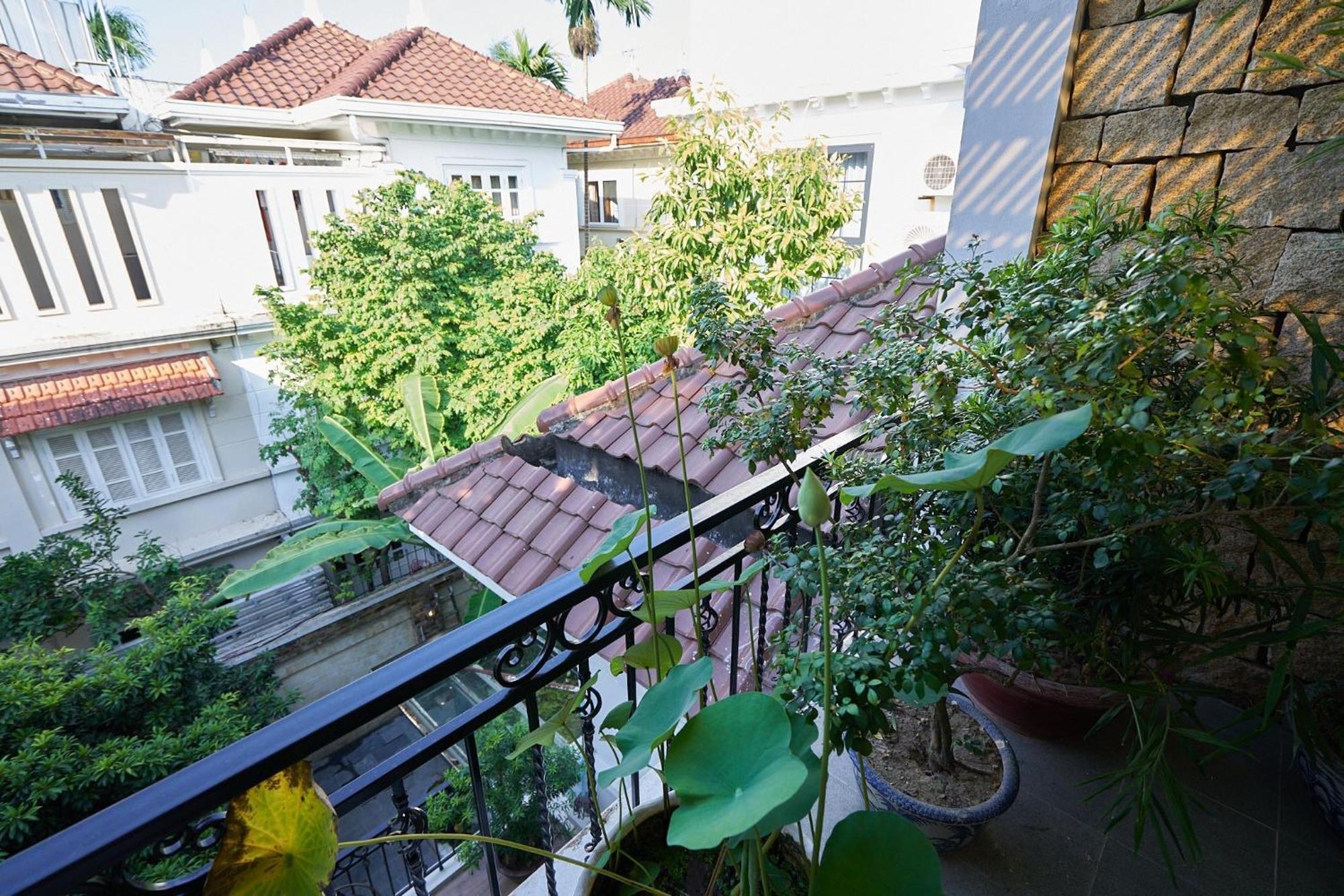 Charming Luxury With Outdoor And Garden 4 Bedrooms Hanói