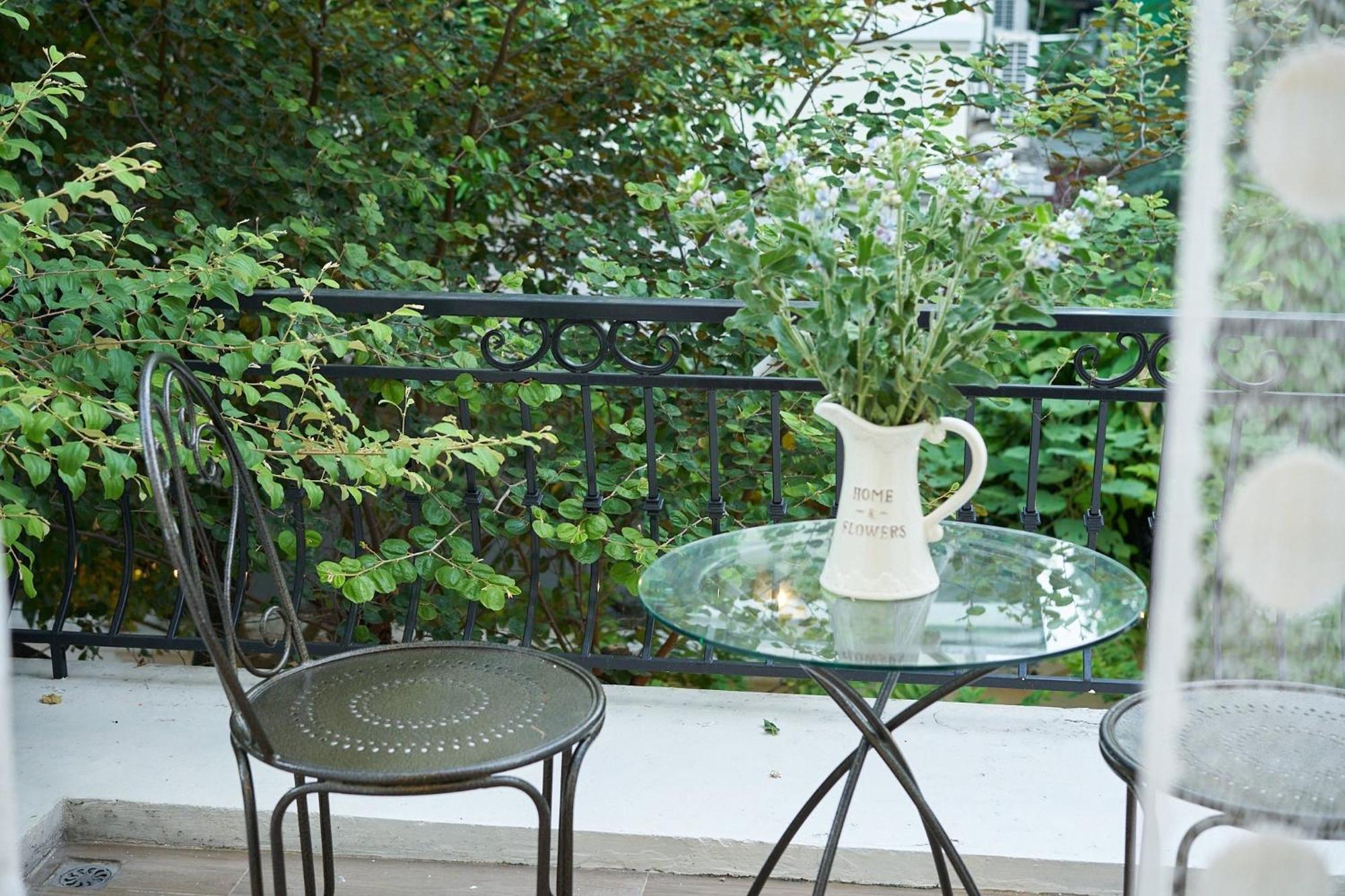 Charming Luxury With Outdoor And Garden 4 Bedrooms Pousada Hanói