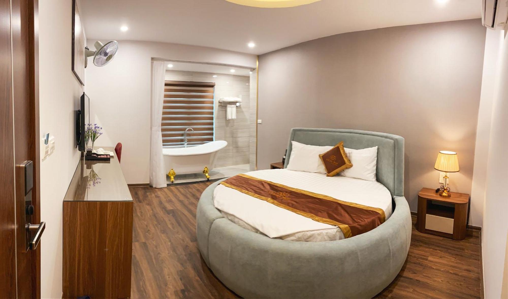 Luxtel Ngoai Giao Doan Hotel 2*