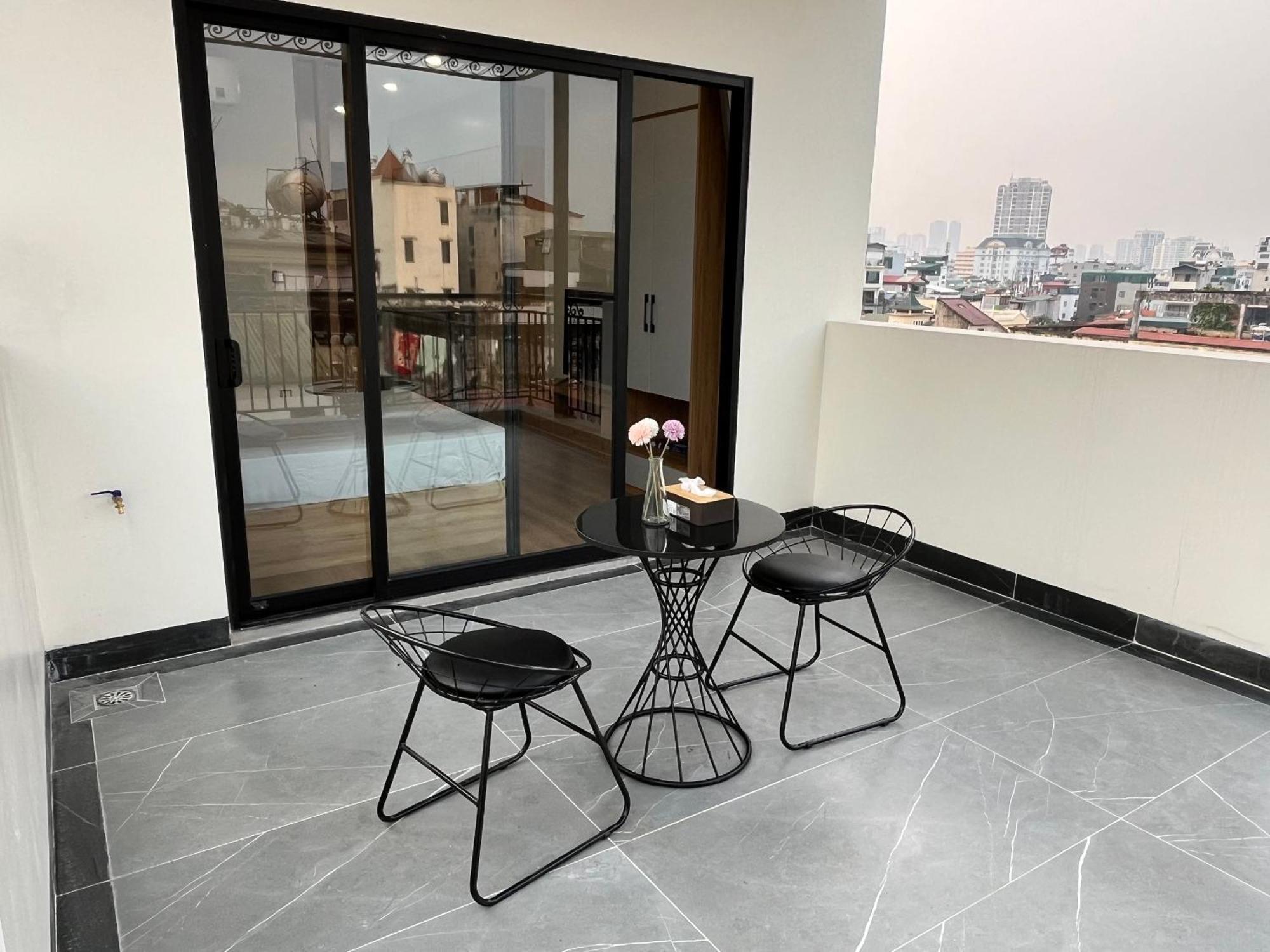 22housing Luxury 81 Linh Lang
