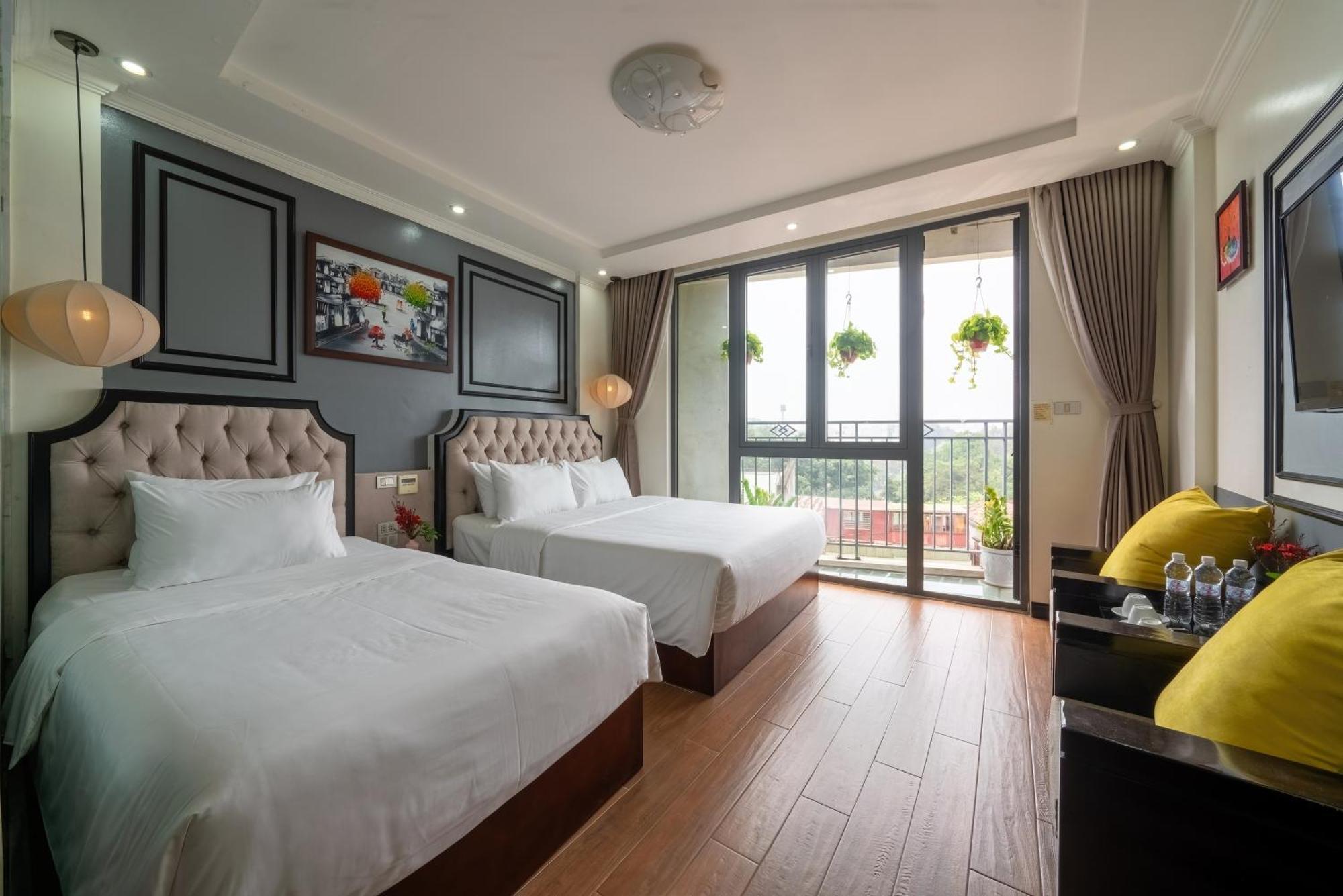 Bella Premier & Rooftop Skybar Hotel Hanoi