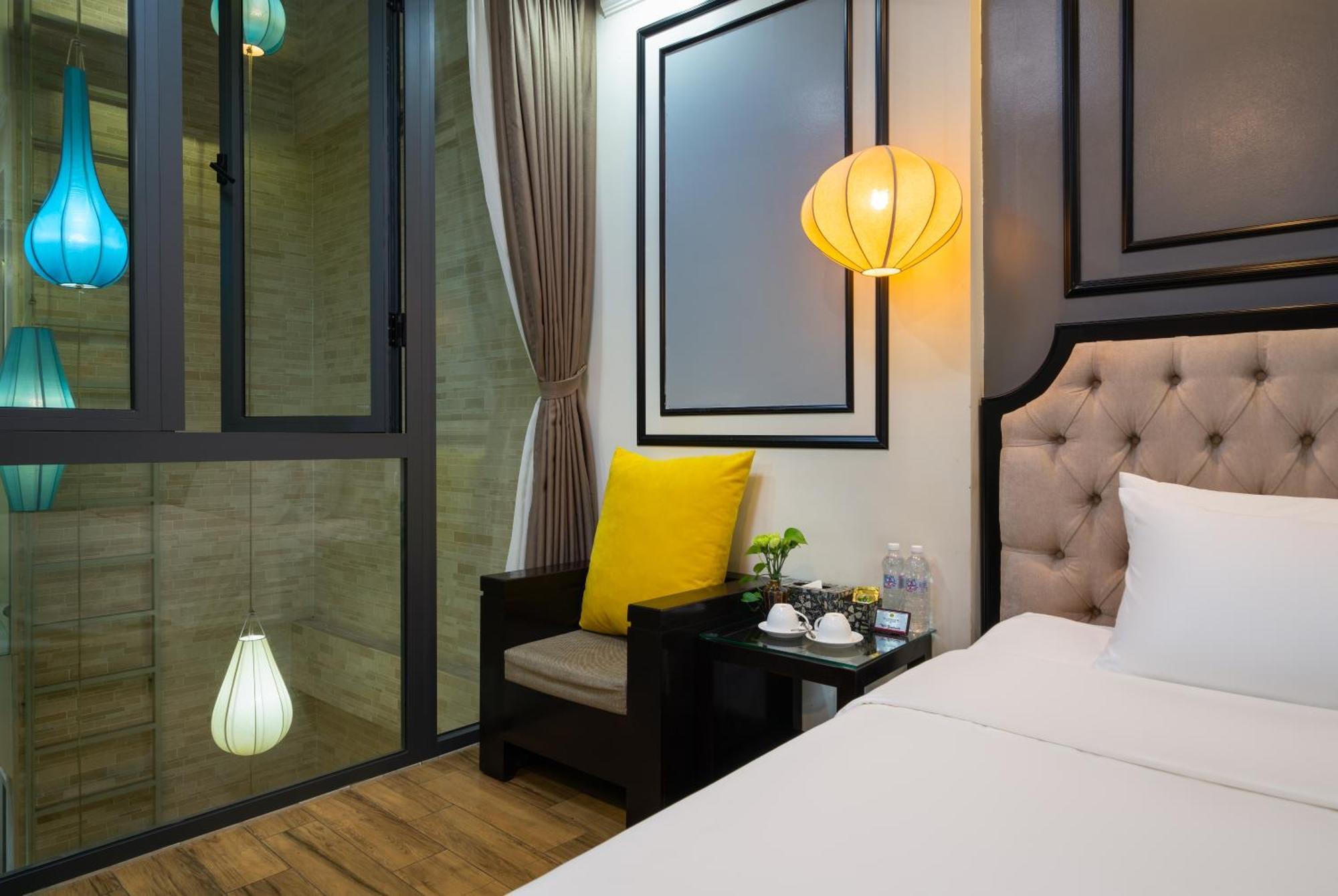 Hotel Bella Premier & Rooftop Skybar