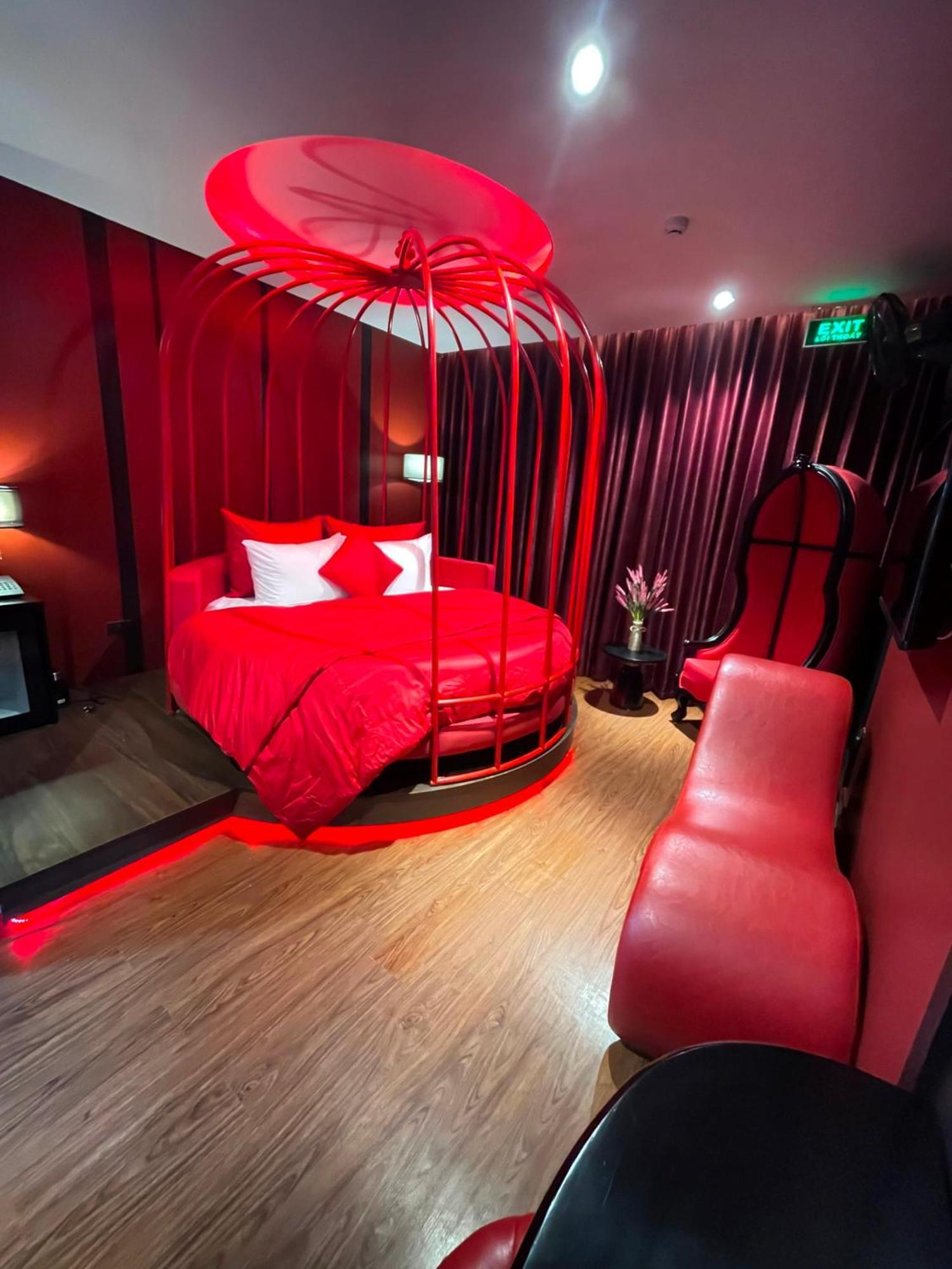 Hotel Nhat Tan