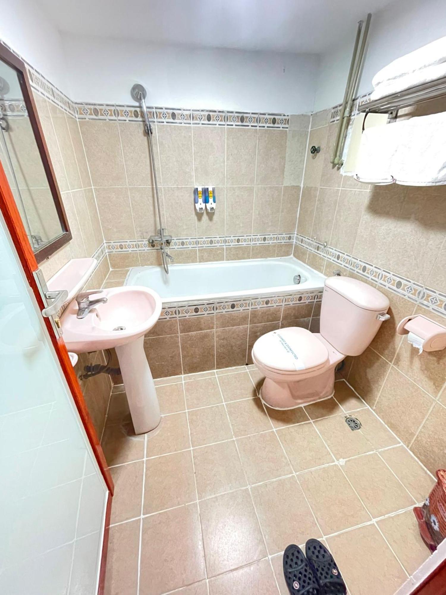 Nhat Tan 2* Hanoi