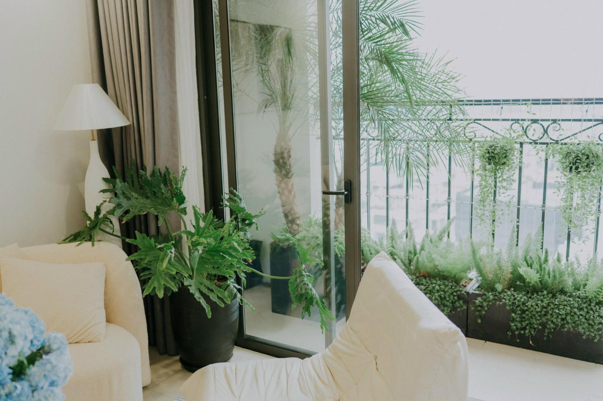 Westlake - D'le Roi Soleil Apartment Hanoi
