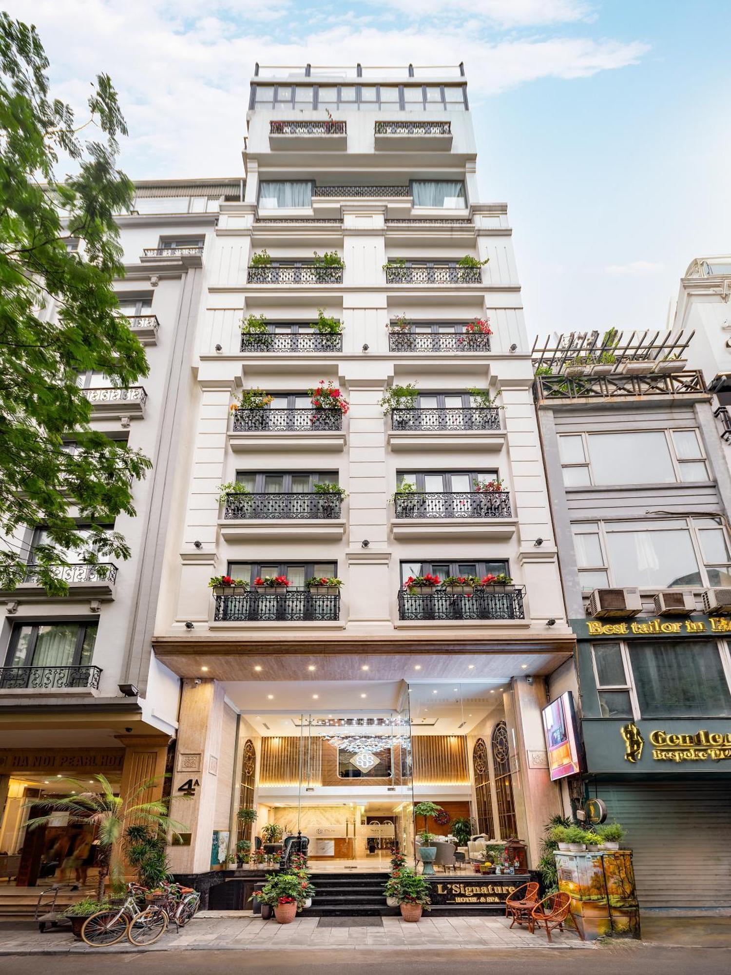 L'signature & Khách sạn 4*