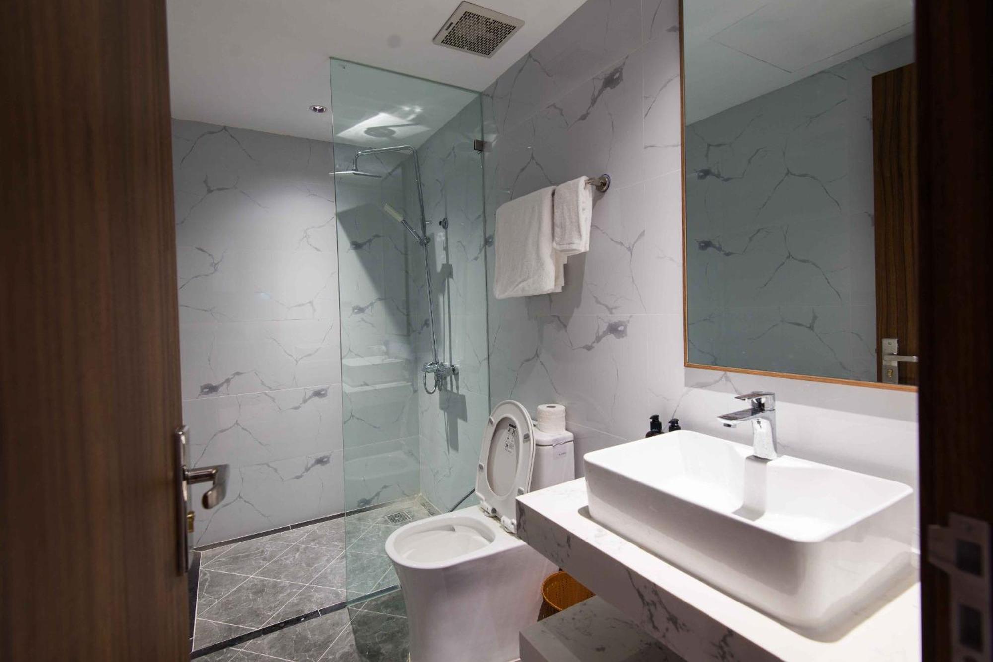 Apartamento Luxe Paradise Hoang Cau *