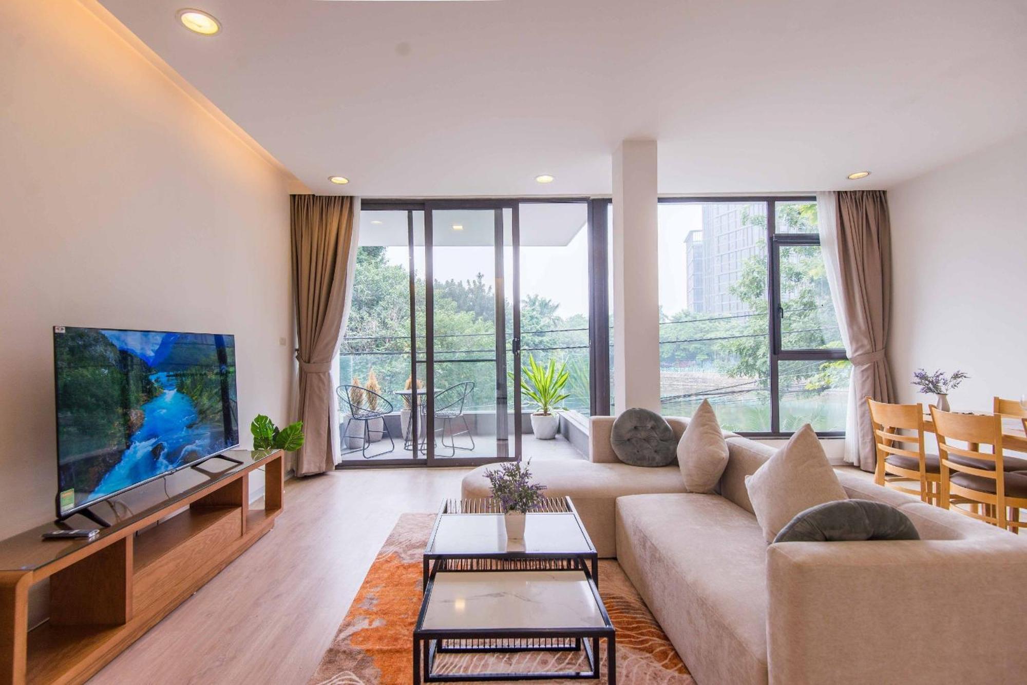 Luxe Paradise Quang Khanh *