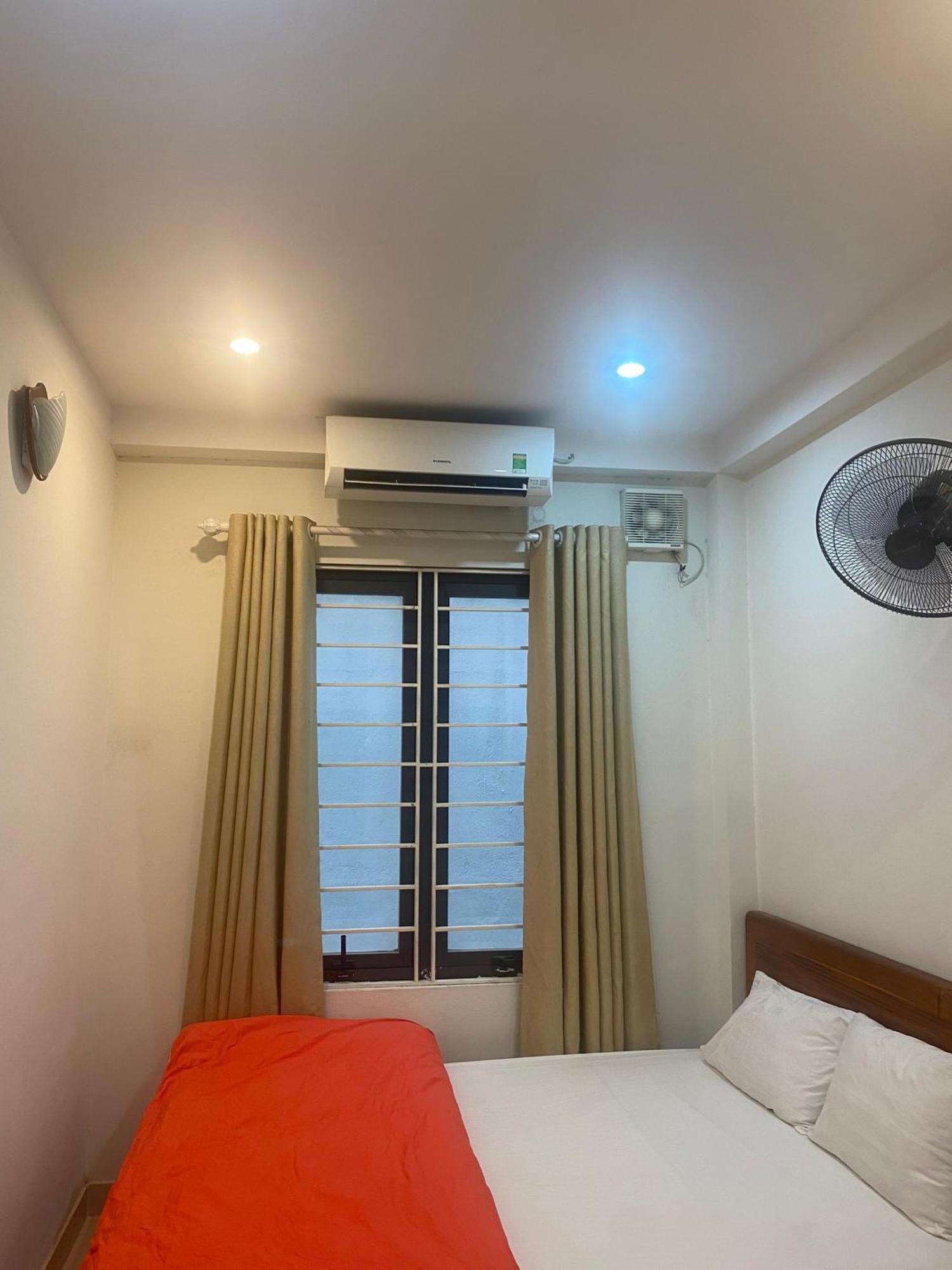 Nam Cuong - Phong Don Co Cua So Thoang Mat Khep Kin - Thang Bed & Breakfast Hanoi