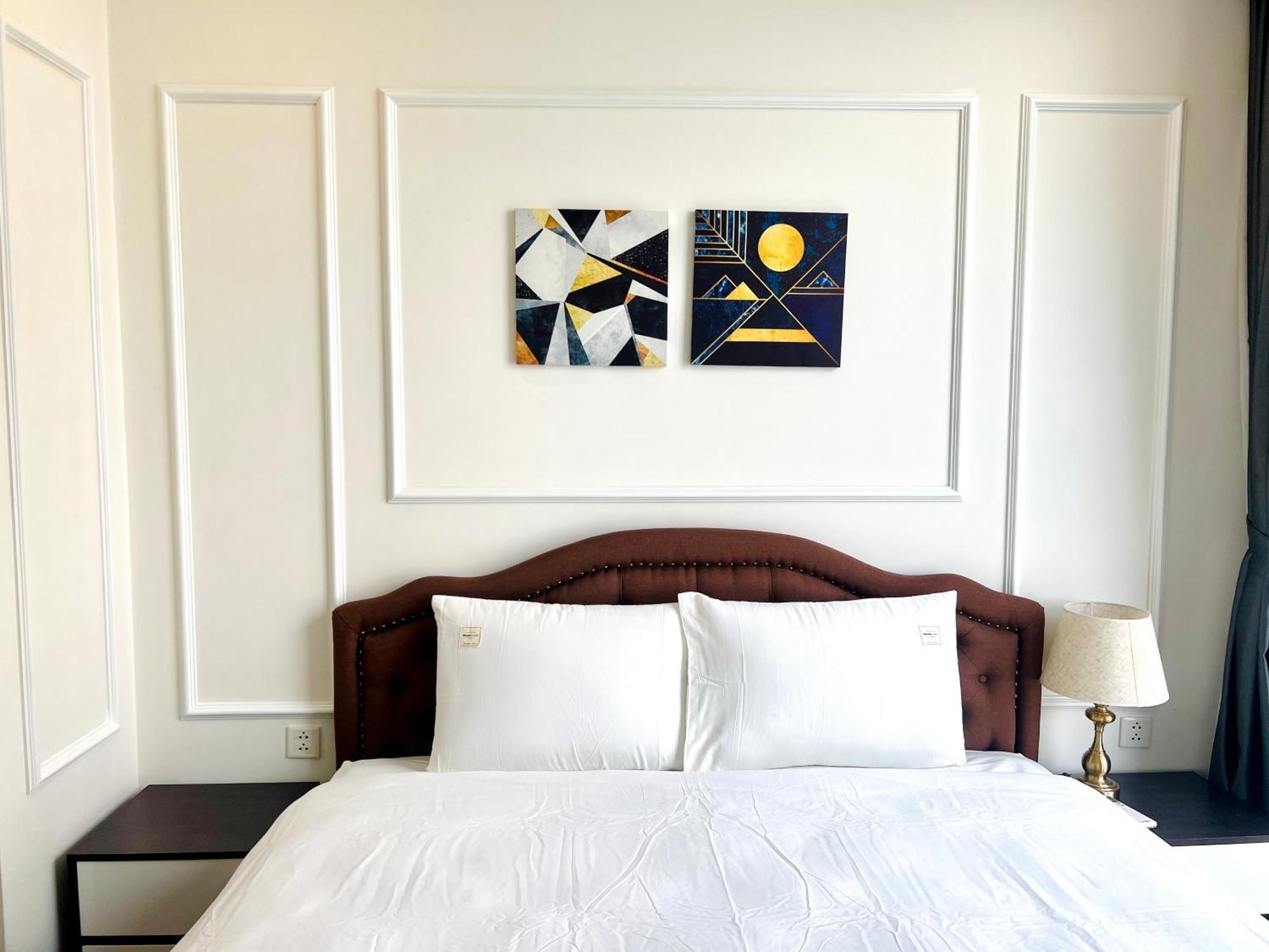 Nanahousing-3 Bedroom Vinhomes Skylake Apartment Hanoi