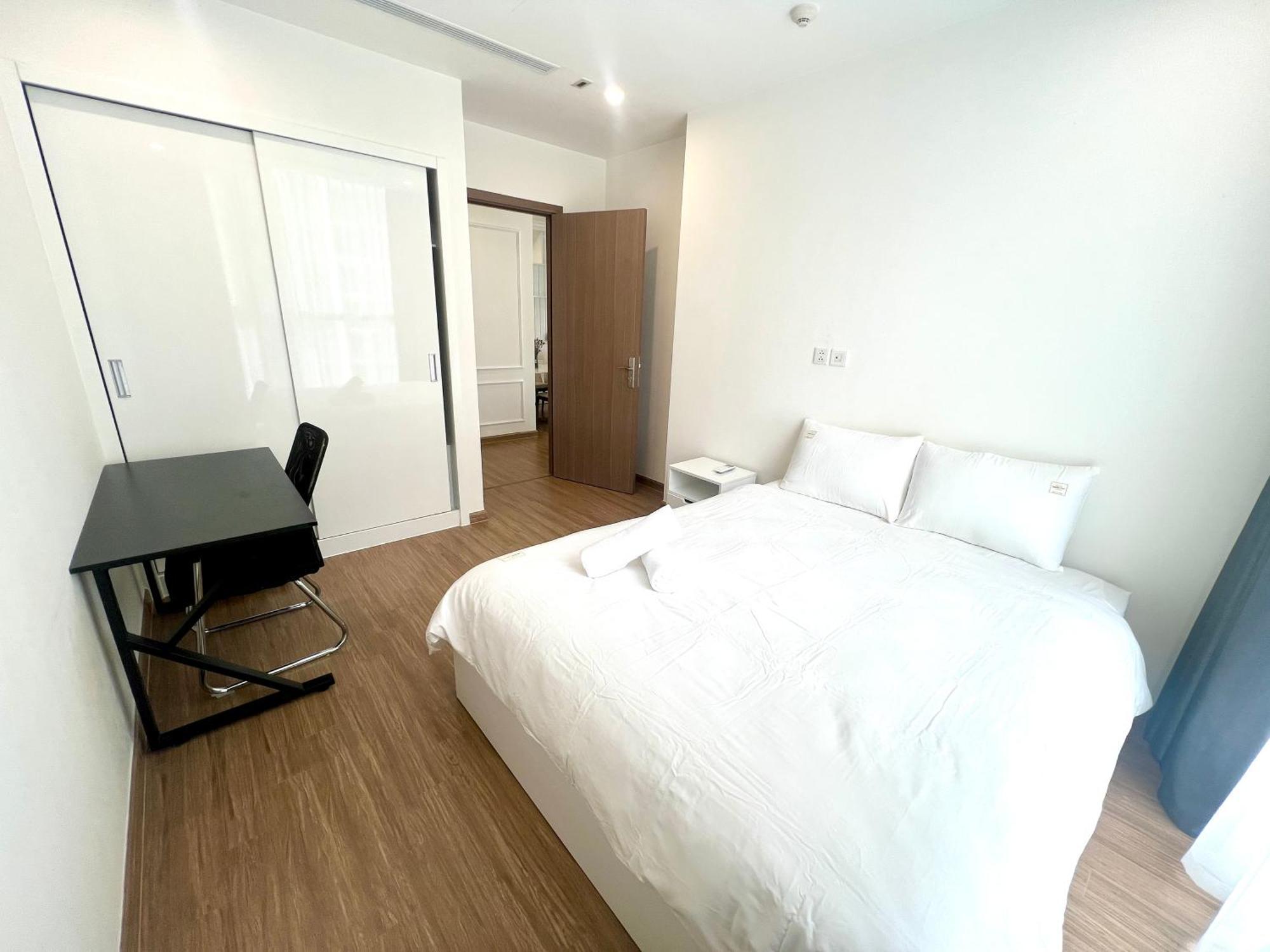 Apartment Nanahousing-3 Bedroom Vinhomes Skylake Hanoi