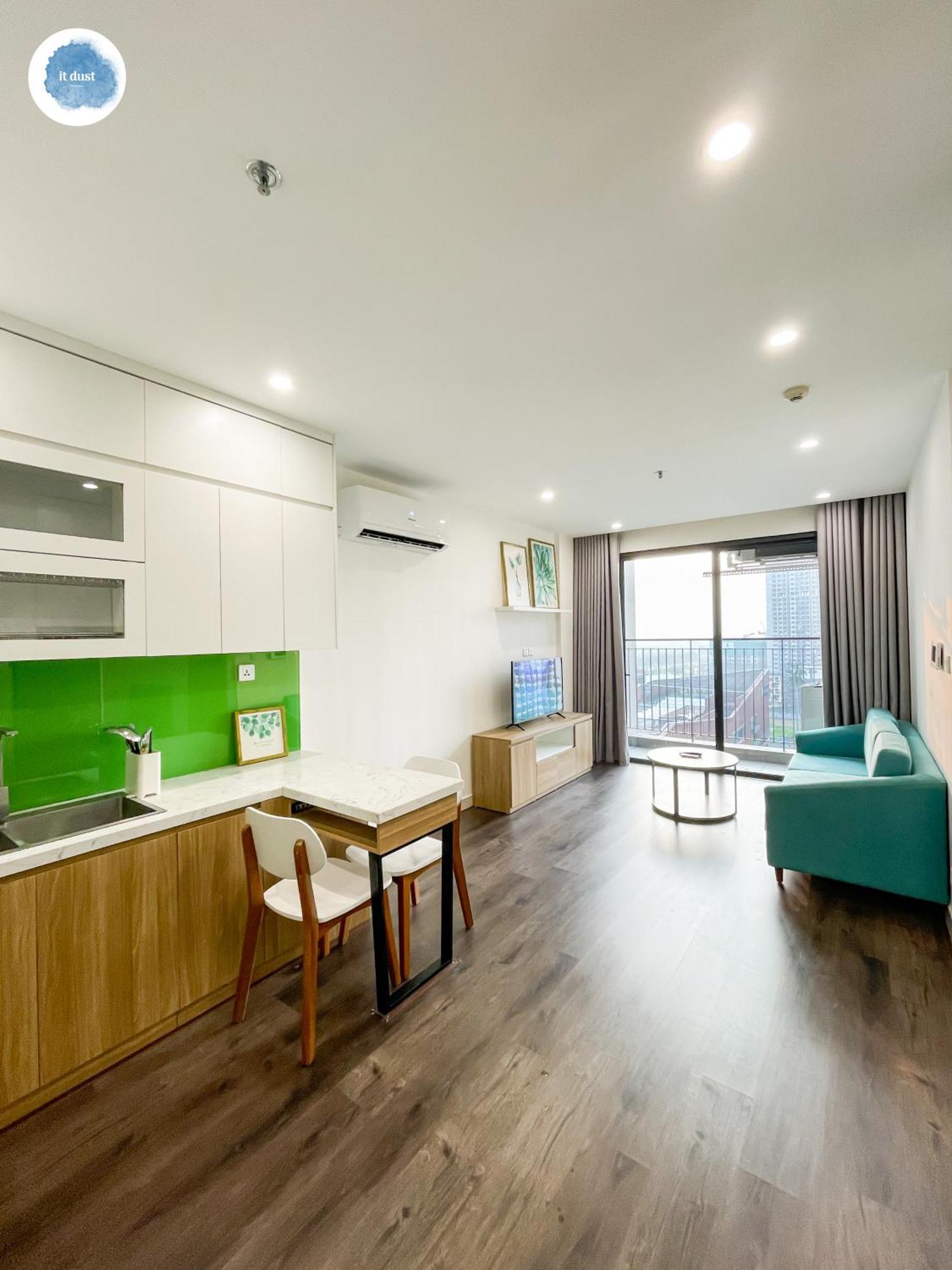 It Dust 6 - The Forest Apartment