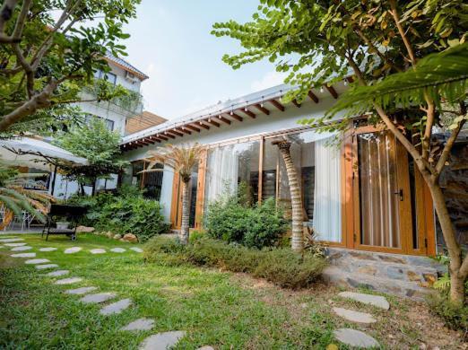 Vian Rock Hill Villa
