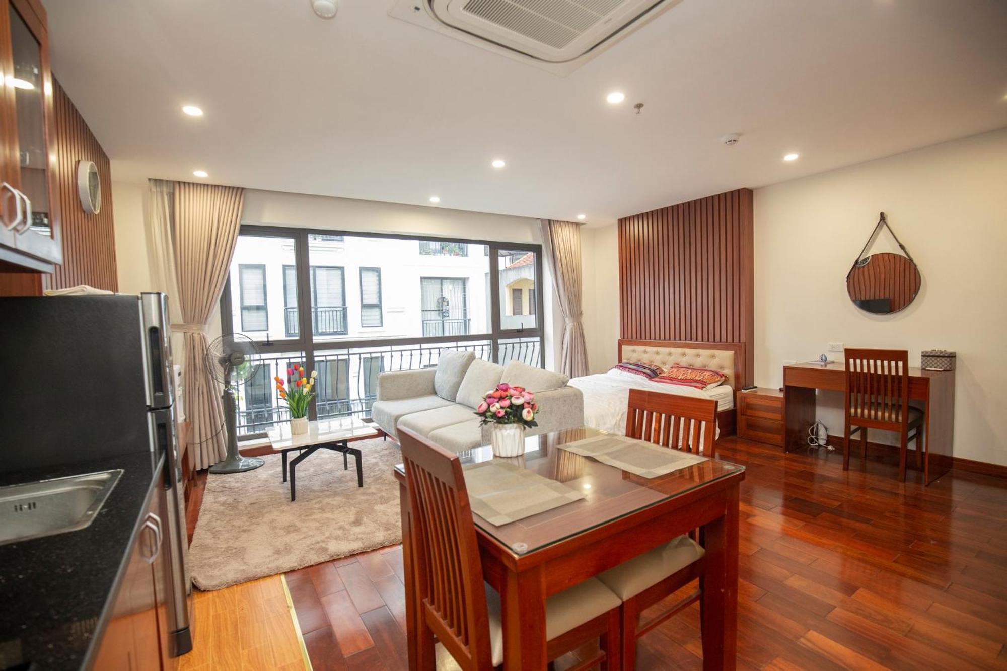 Sumitomo 10 Apartment- No 66 Lane 12 Dao Tan Street * Hanoi