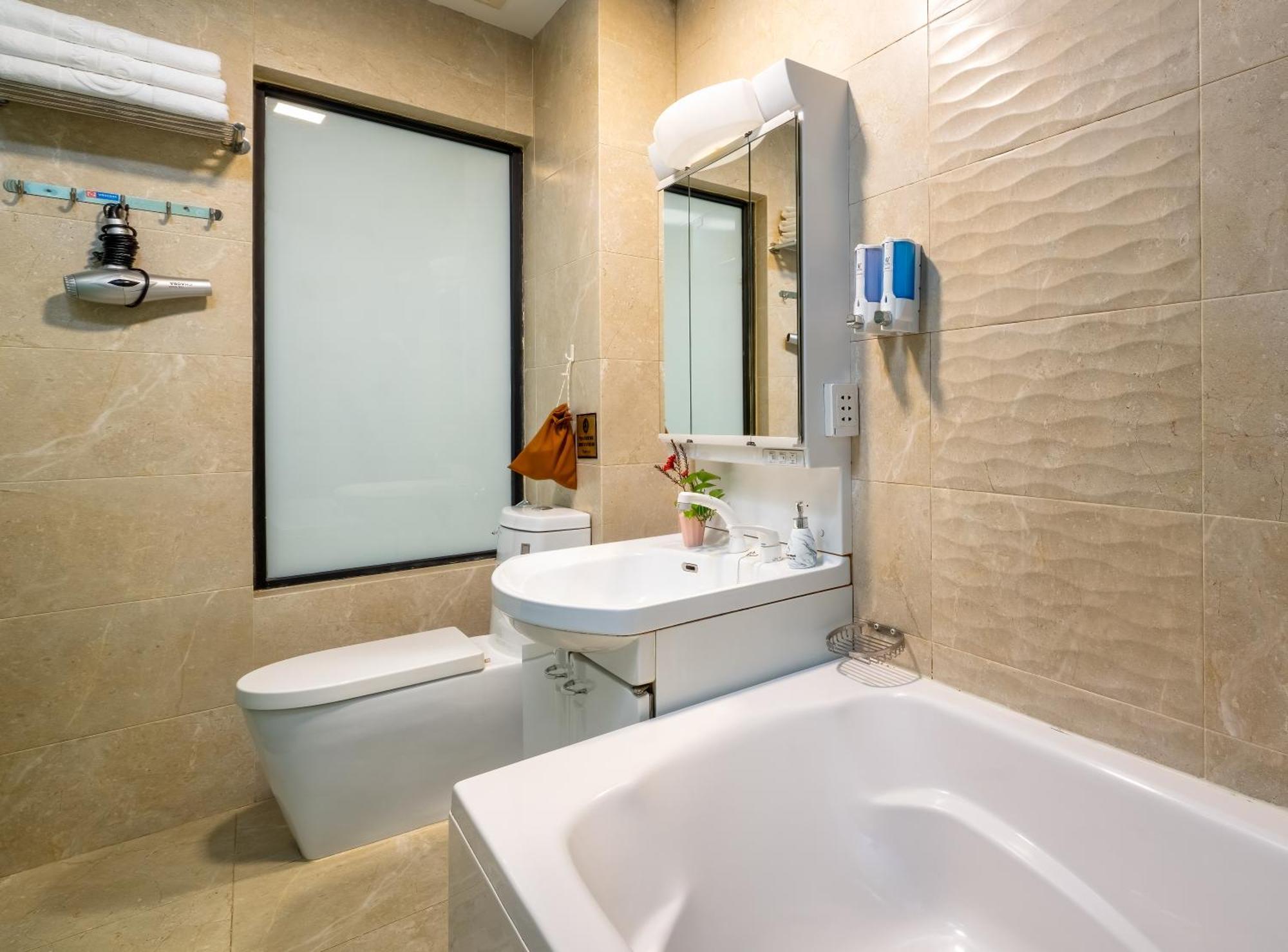 Khách sạn Khách Sạn&spa Bella Rosa Hà Nội 3*