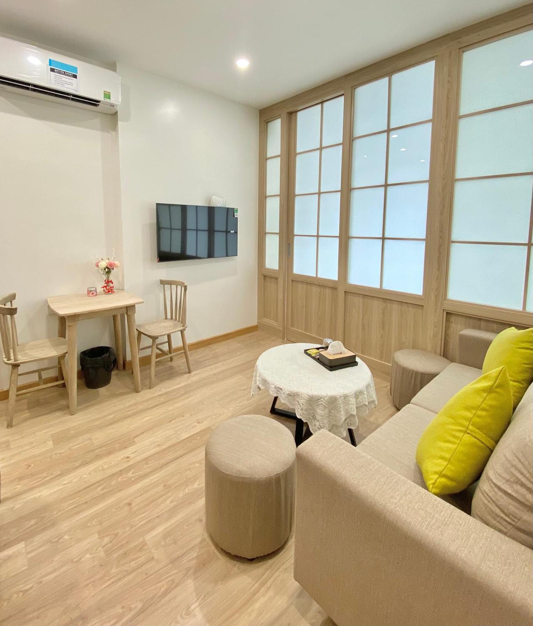 22housing Luxury Near Lotte Tower * Hanoi