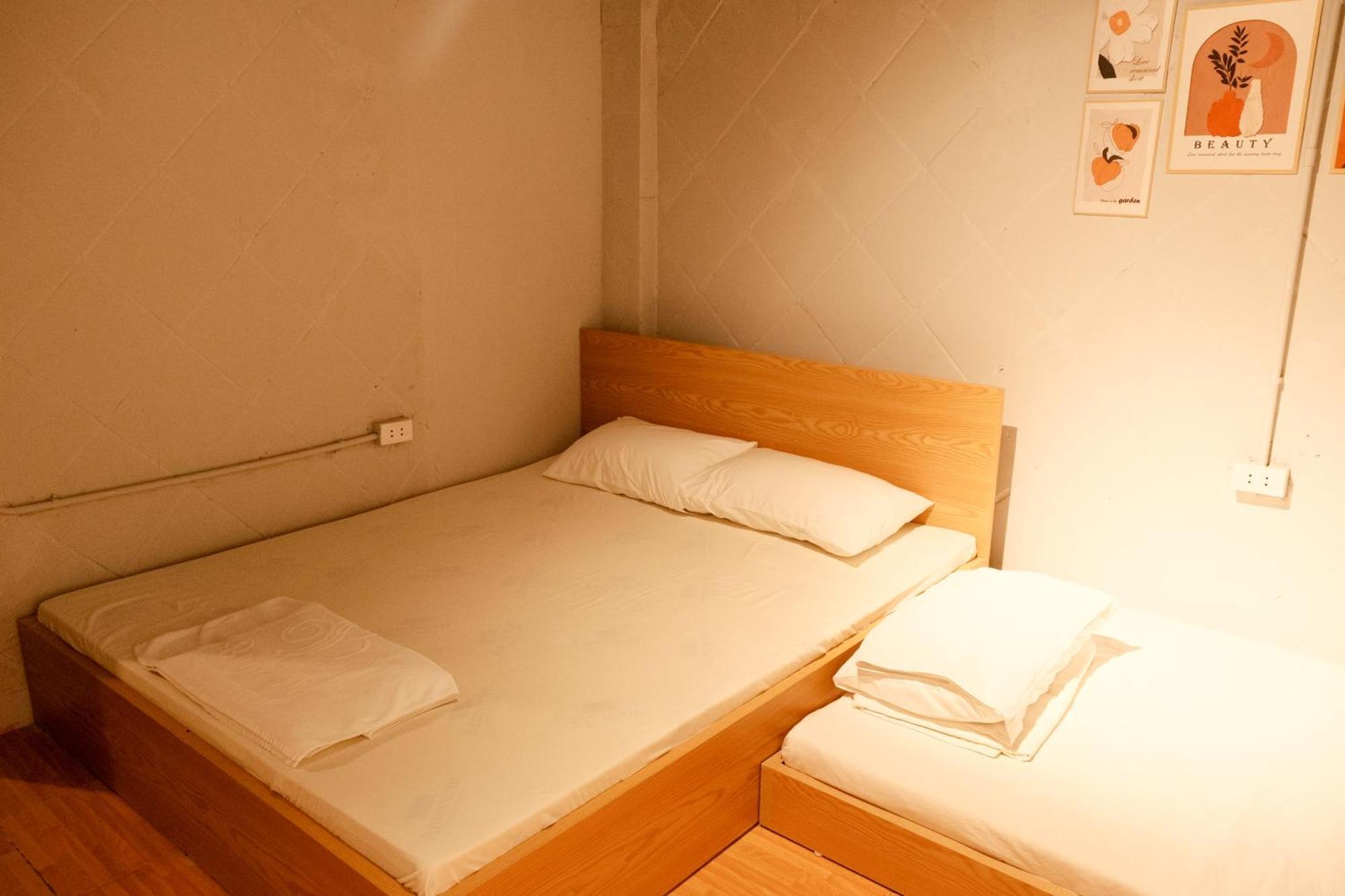 Ubuntu & Tours Hostel Hanoi