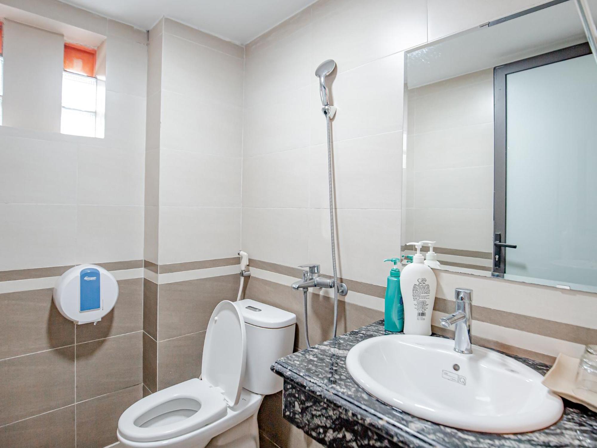 Phuong Nam Luxury Hotel Long Bien Hanoi