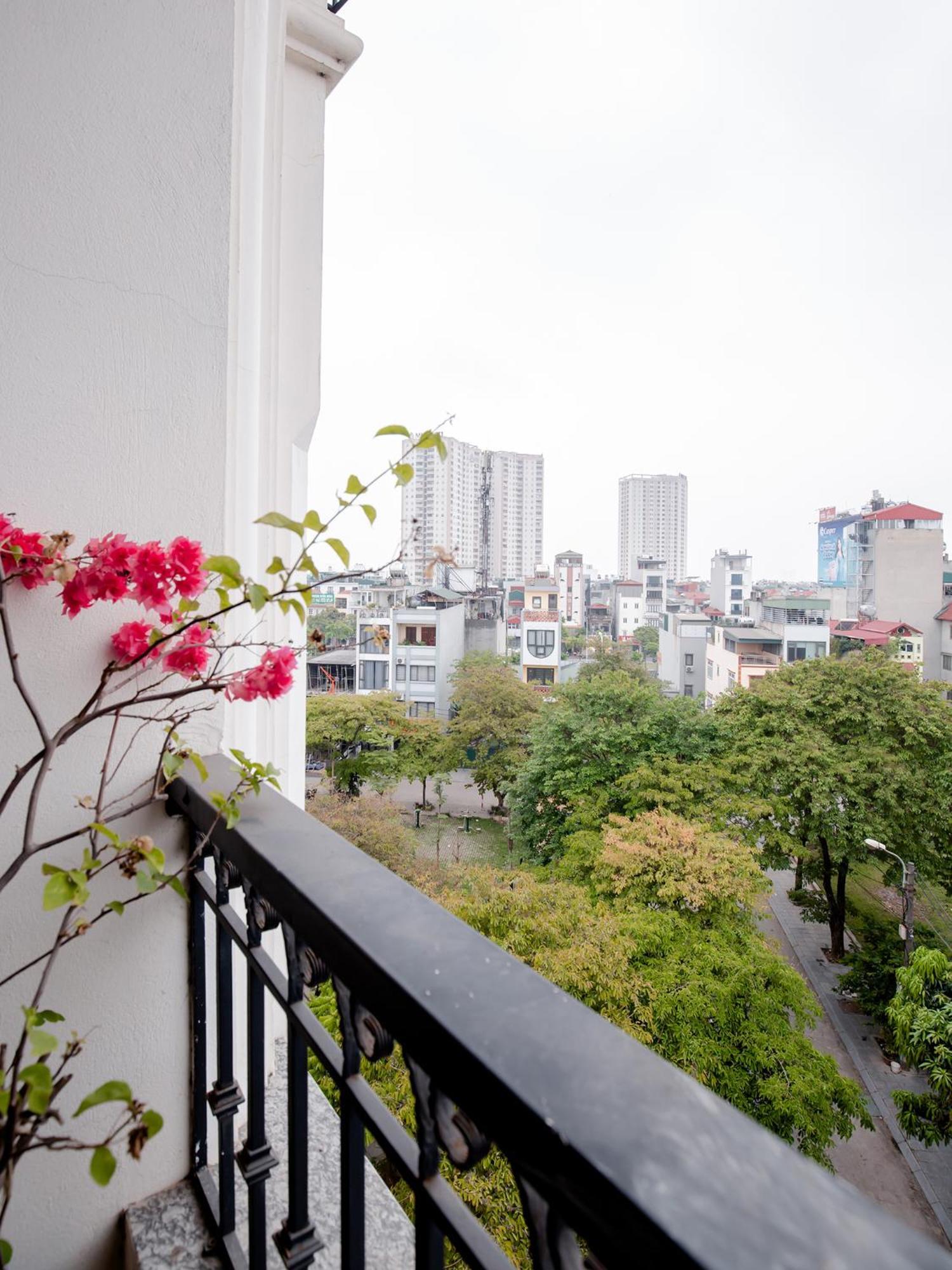 Phuong Nam Luxury Hotel Long Bien Hanoi