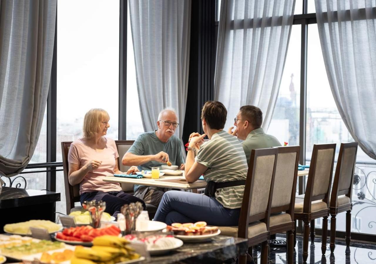 Family Hotel 3*