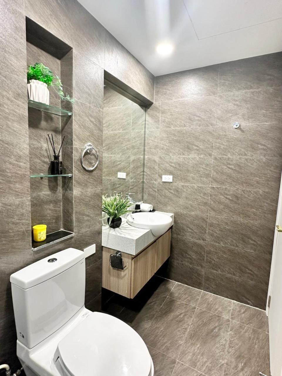 Luxe Paradise Truc Bach Apartment