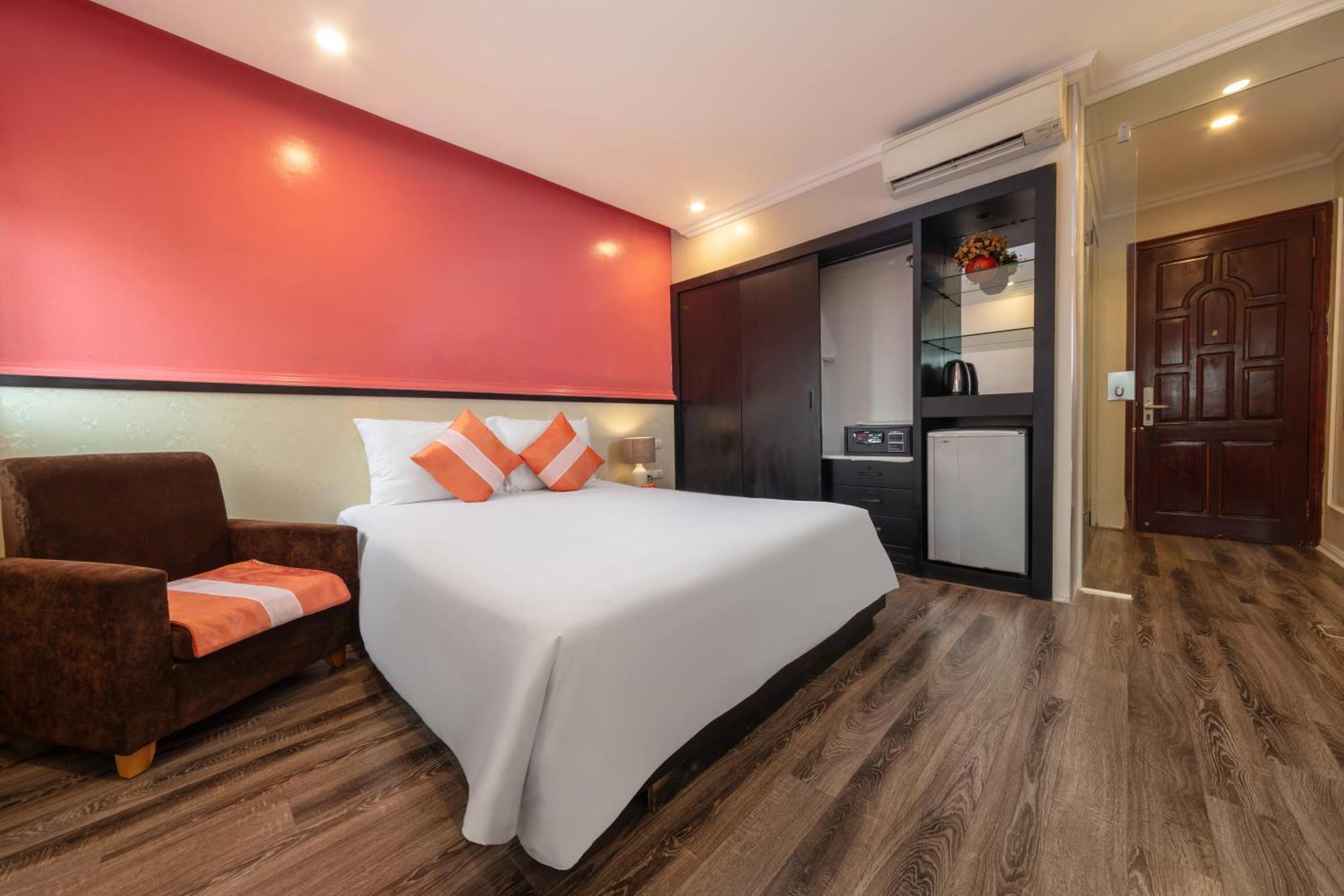 Omina & Travel Hanoi