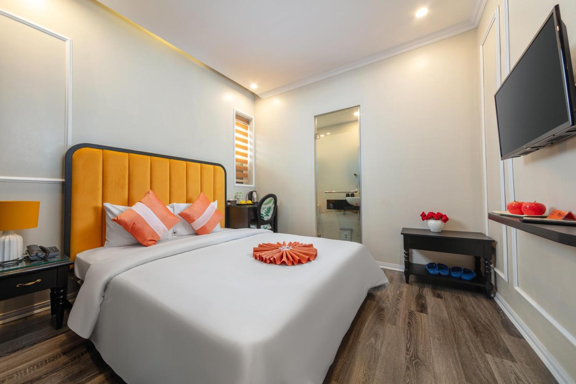 Hotel Omina & Travel