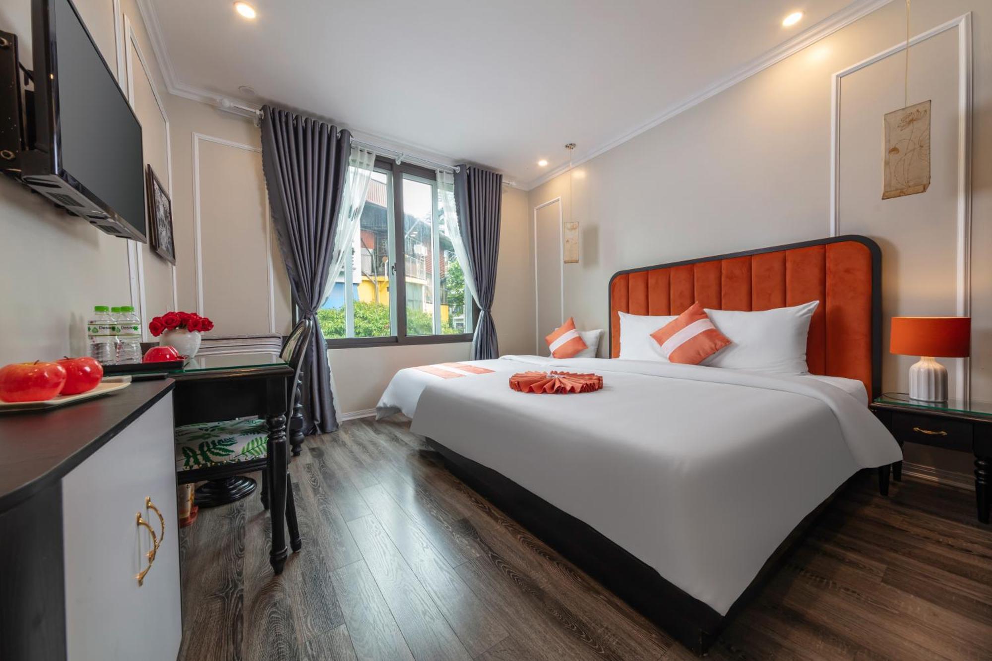 Omina & Travel Hanoi