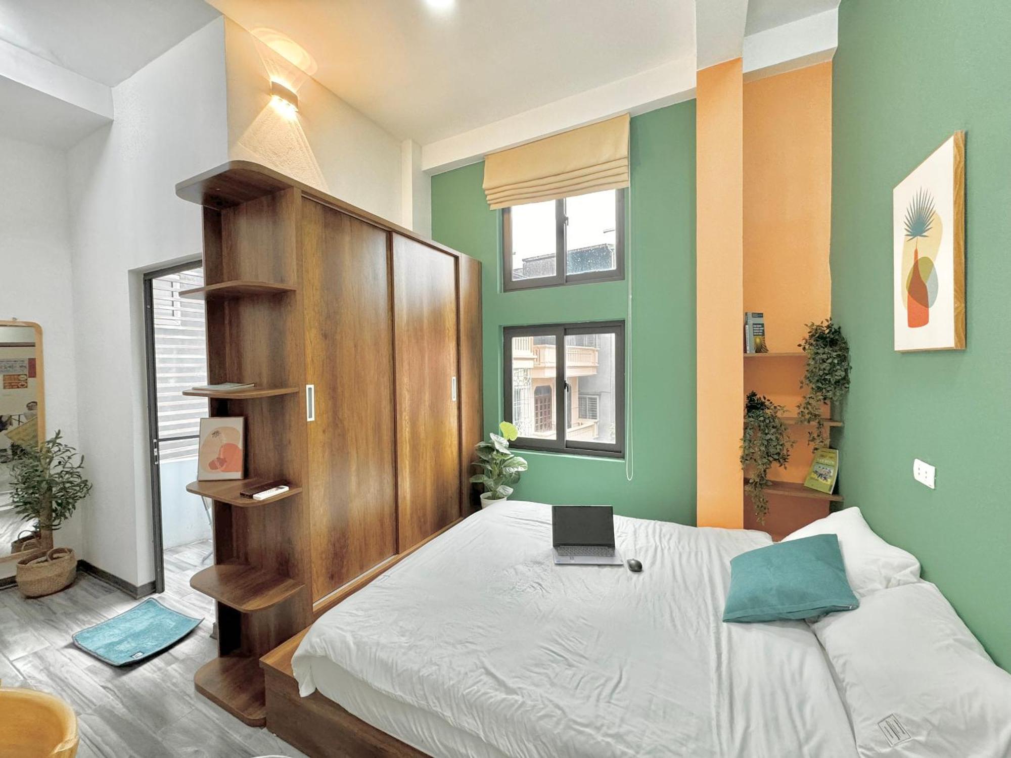 Harmony Lakeside-modern-balcony Apartment