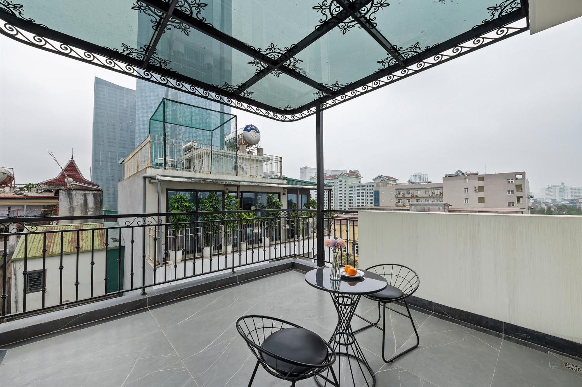 22housing Luxury 81 Linh Lang