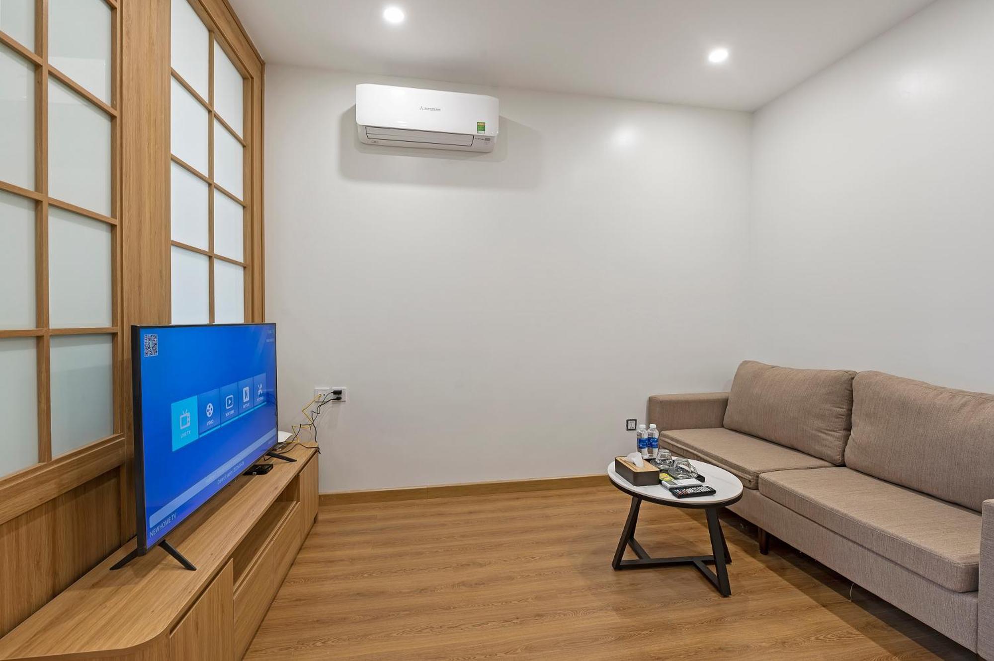 22housing Luxury 81 Linh Lang Apartment