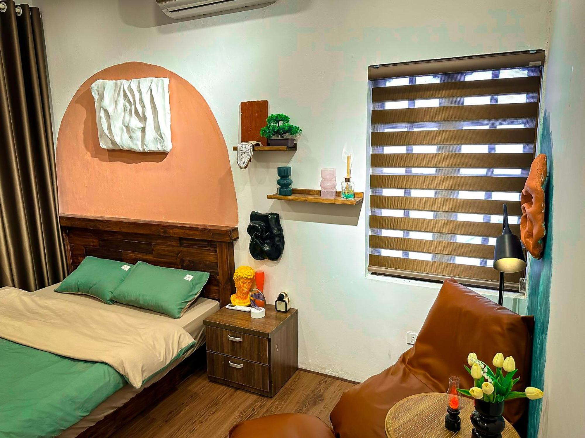 Delightful Amoureux Chua Ha Apartment