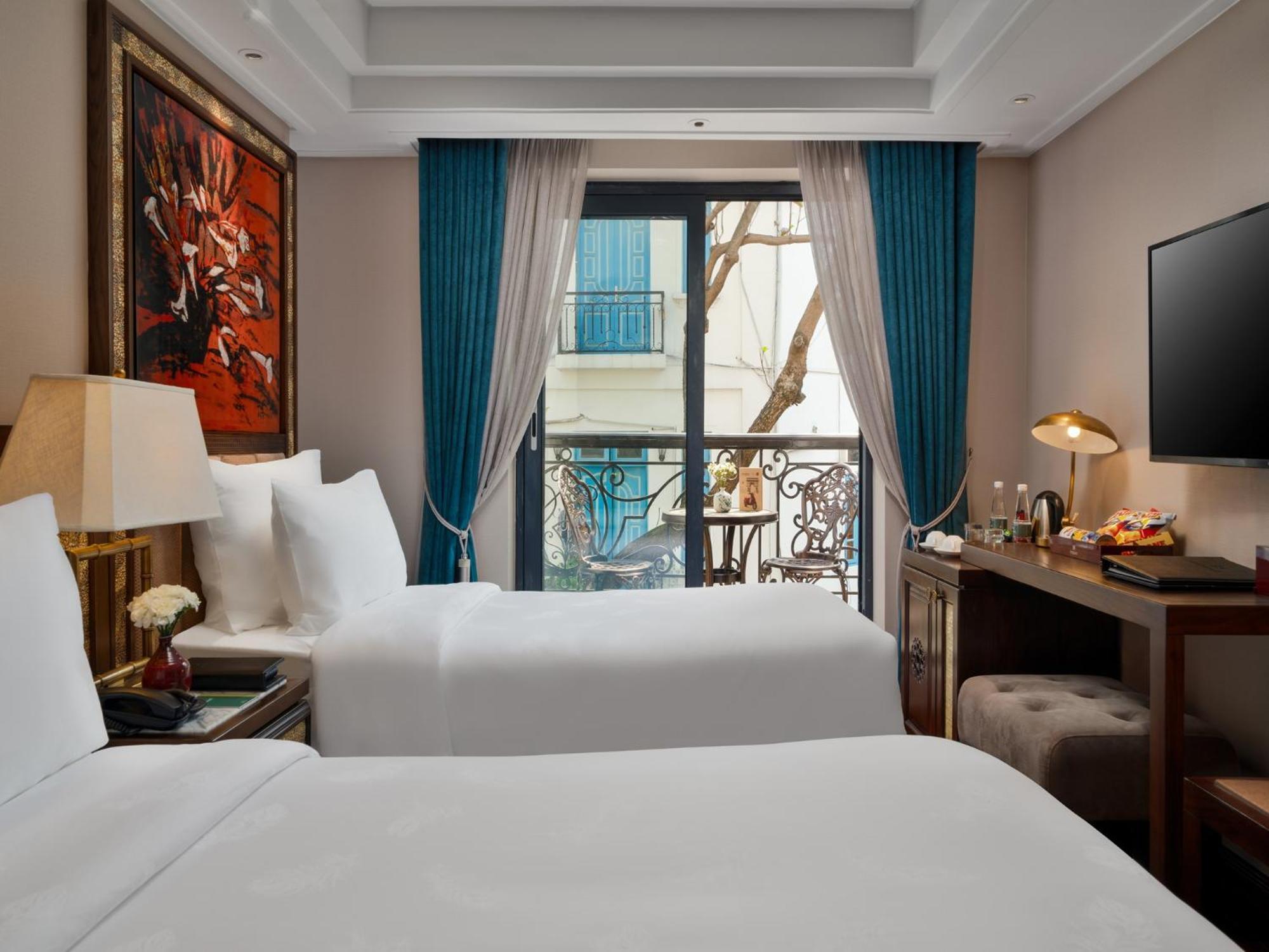Peridot Gallery Classic Hotel 4*