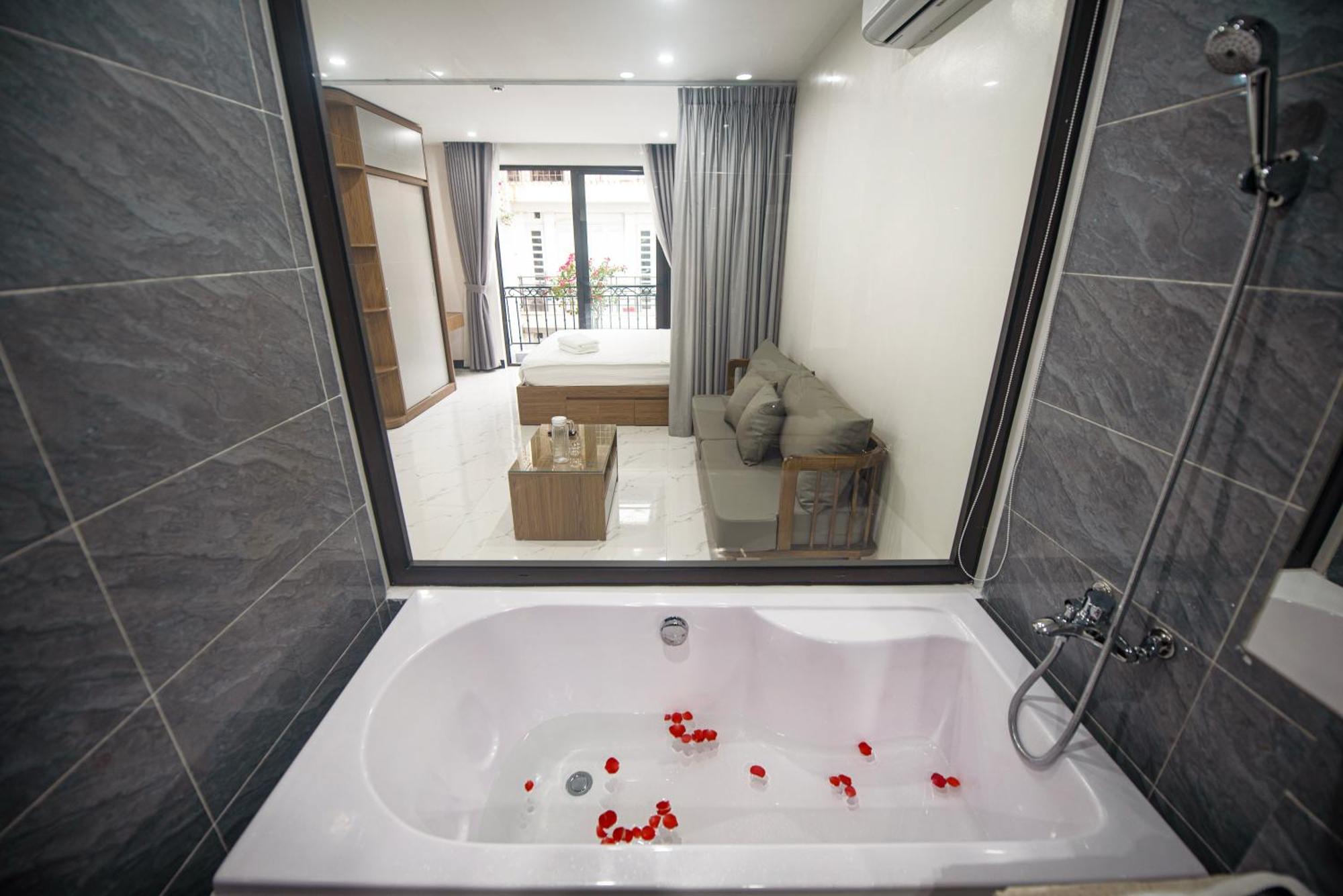 Apartment Lily - Confetti Nguyen Cong Tru *