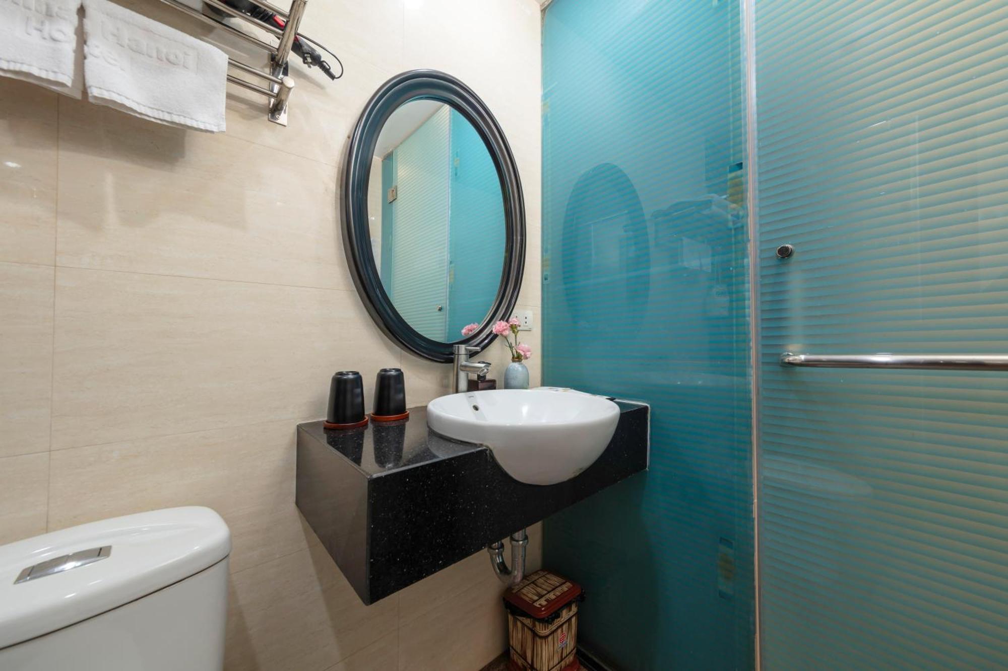 Hotel Omina & Travel 4*