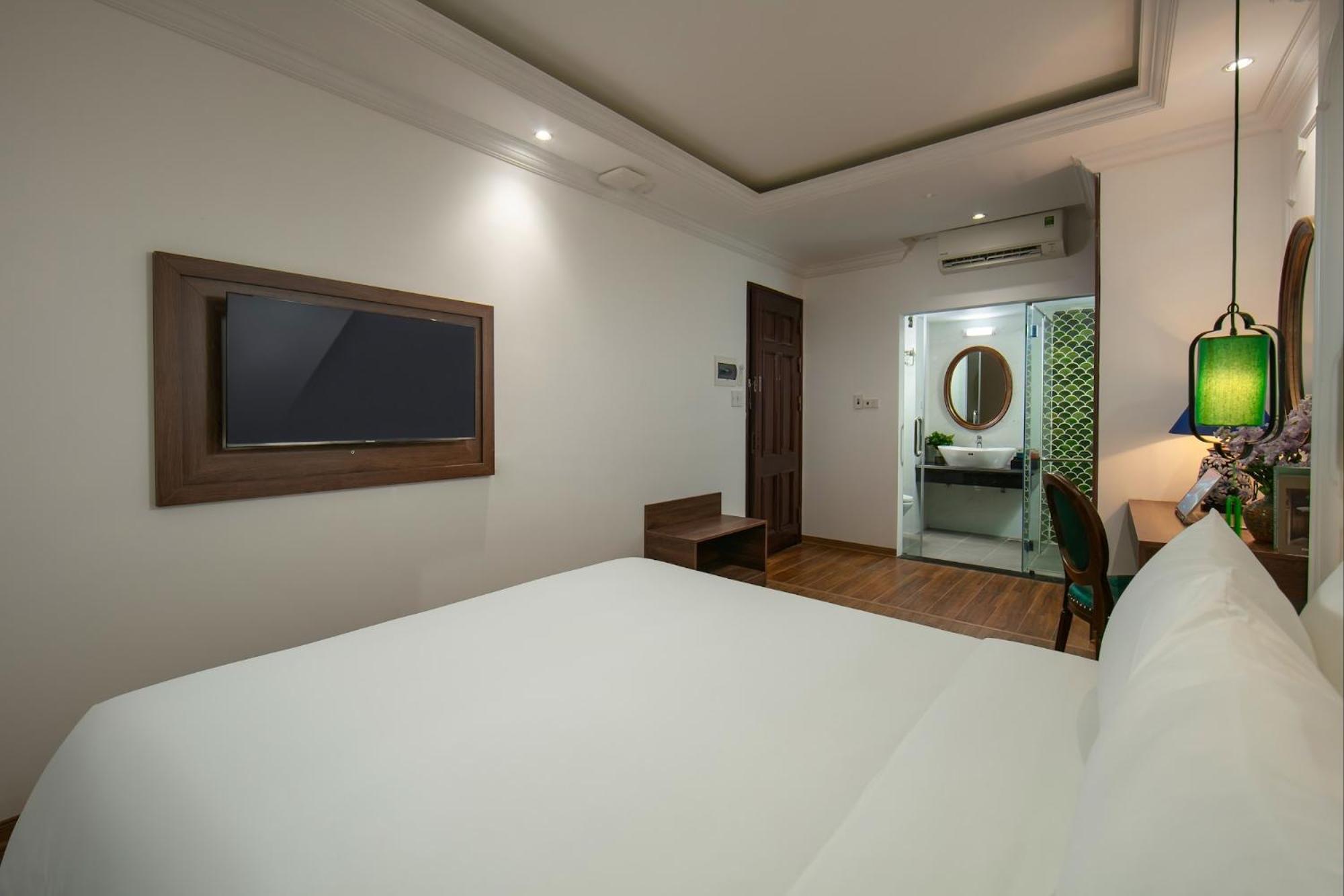 Hotel Eliana Premio Hanoi